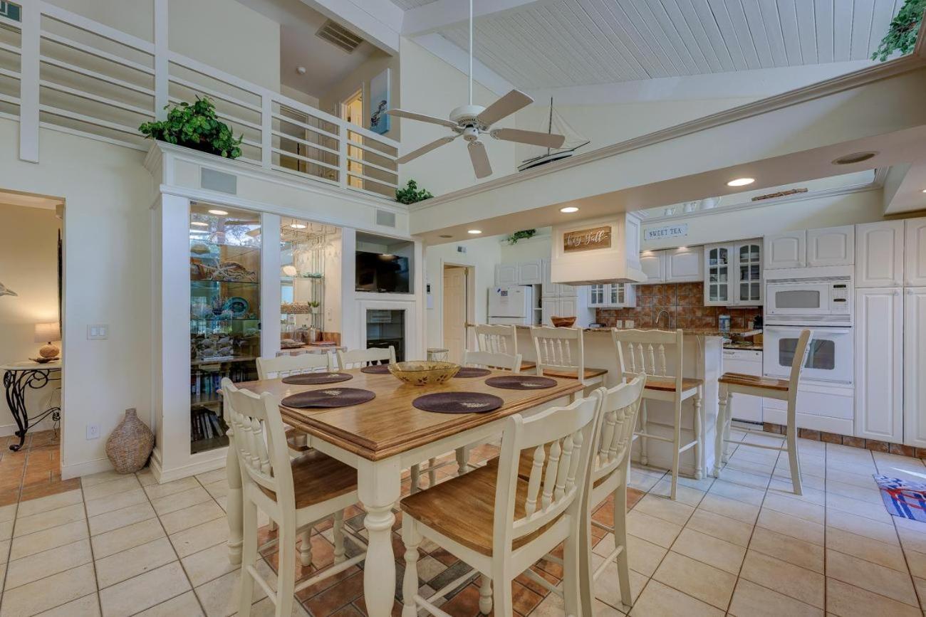 8 Lighthouse Road * Hilton Head Island