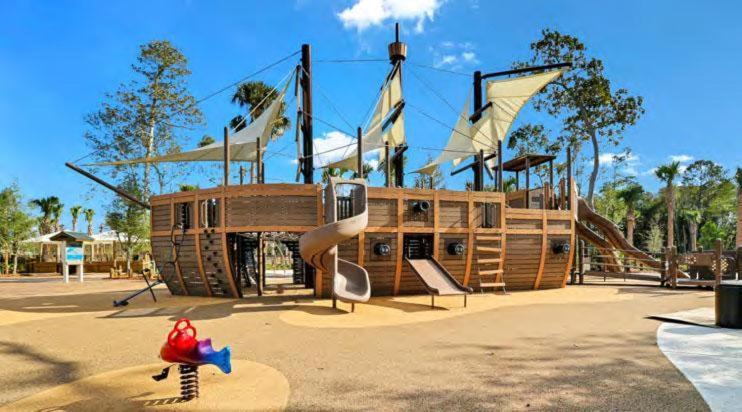 8001 Treetops Villa