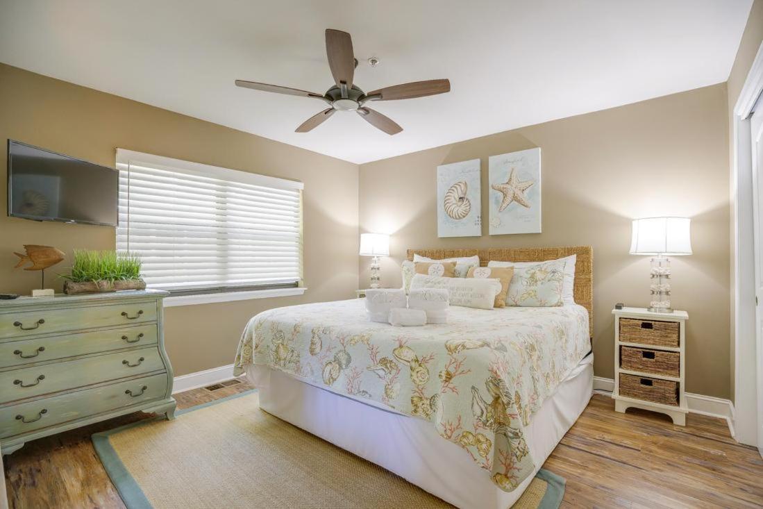 8001 Treetops Villa *
