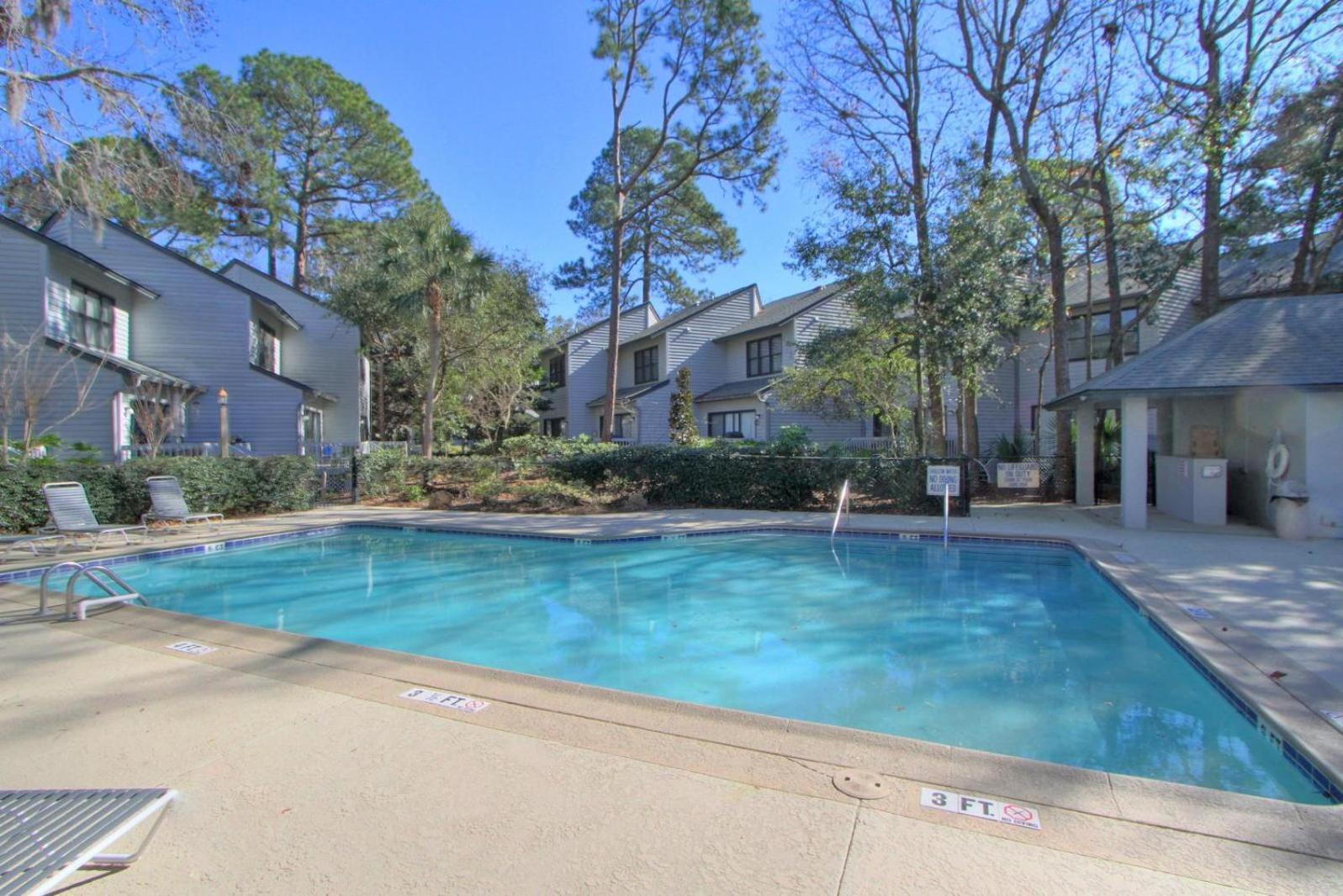 8001 Treetops Villa