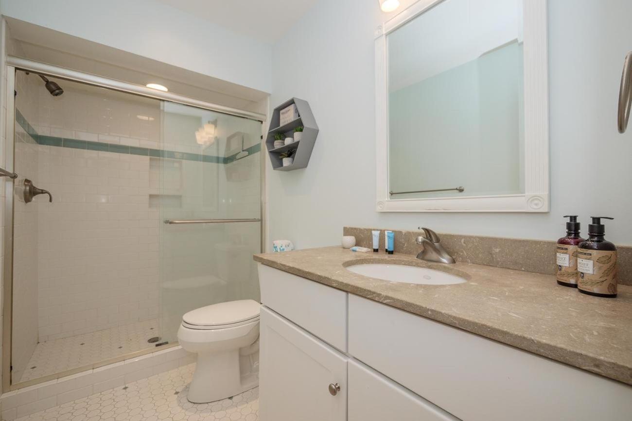 157 N. Sea Pines Dr. * Hilton Head Island