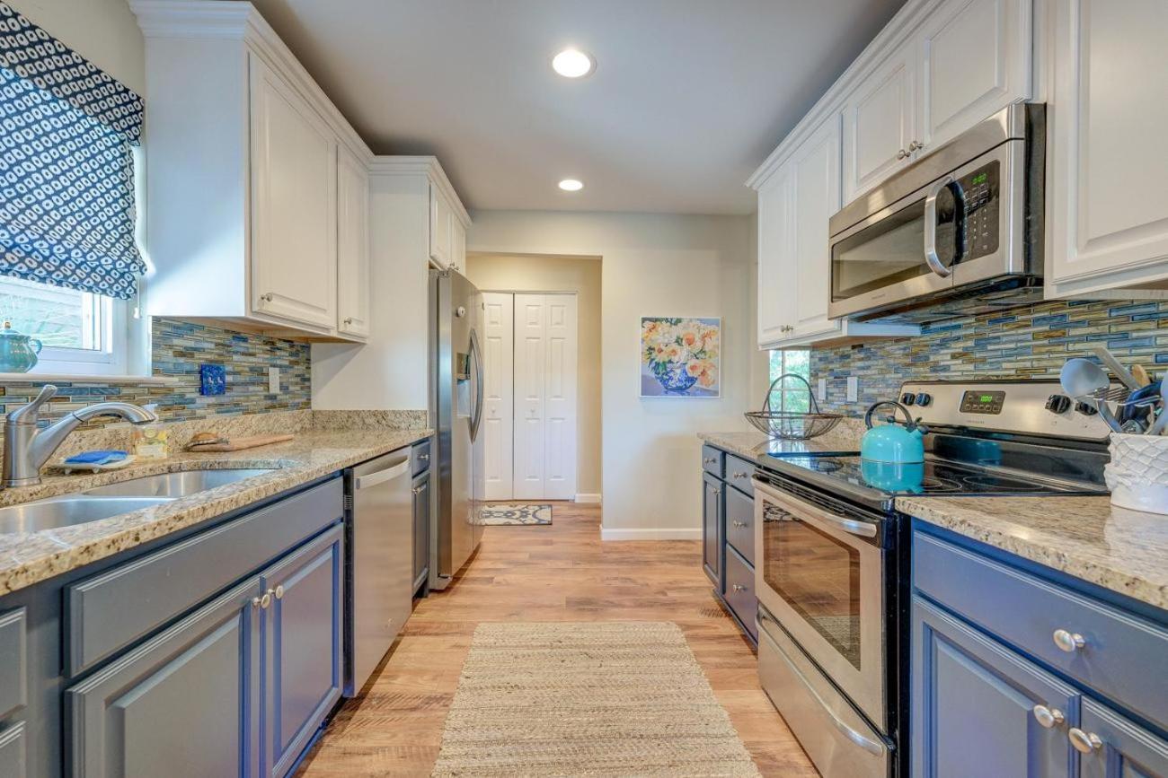 77 Lawton Rd Holiday home *