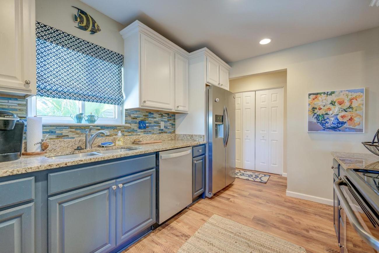 77 Lawton Rd Holiday home *