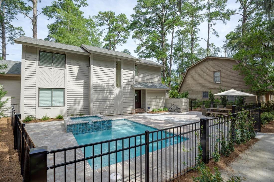 Holiday home 77 Lawton Rd *