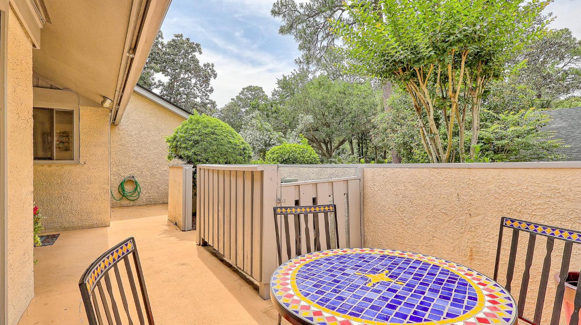 10 Townhouse Manor - Host2coast