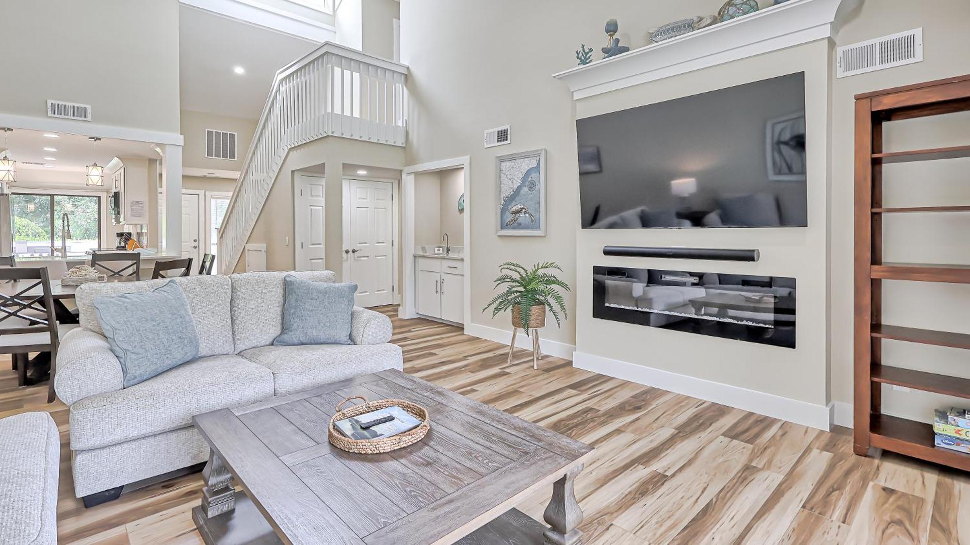 10 Townhouse Manor - Host2coast *