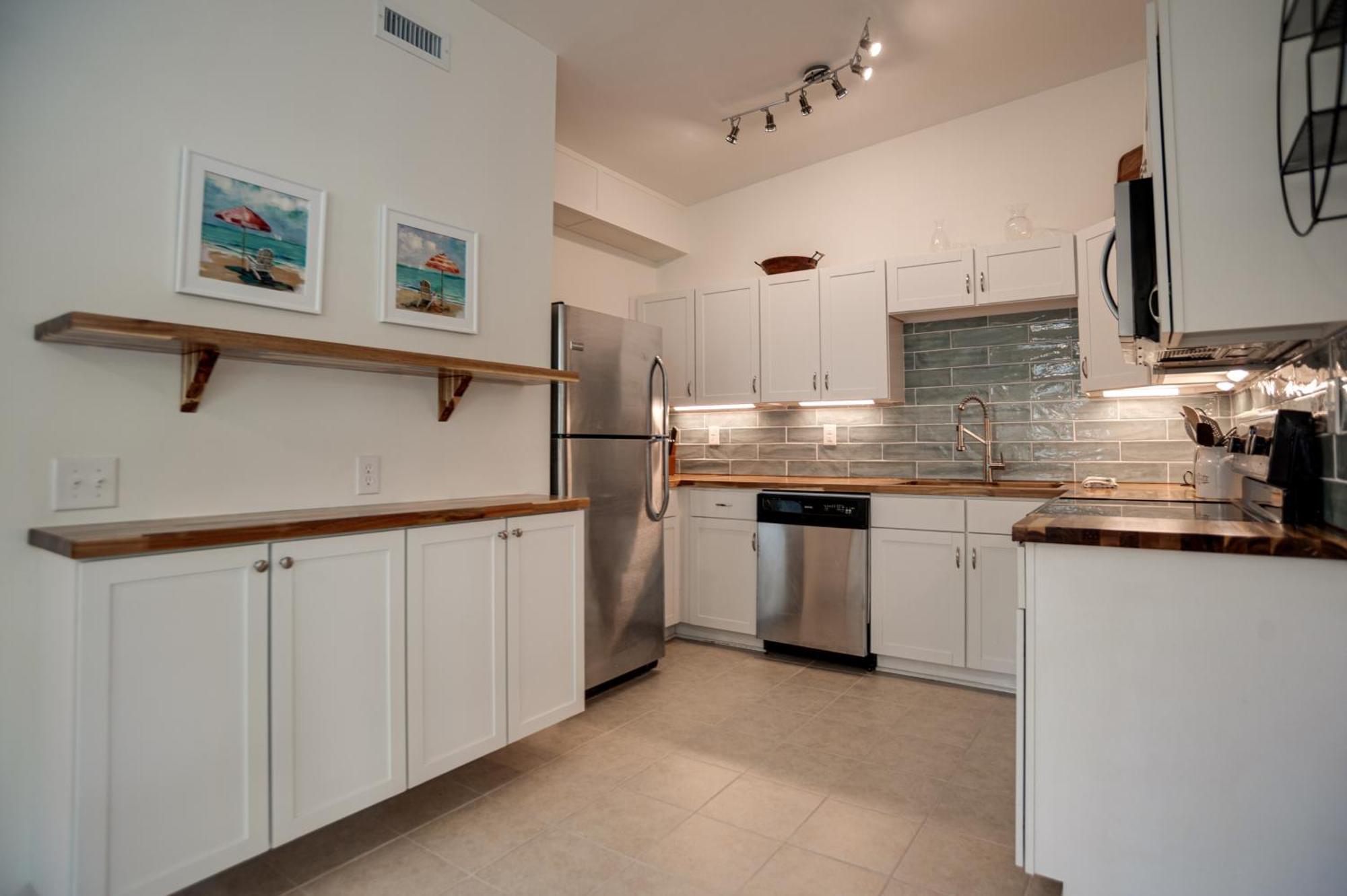Newly Renovated Duplex, Upper Unit, 4th Row From The * Hilton Head Island