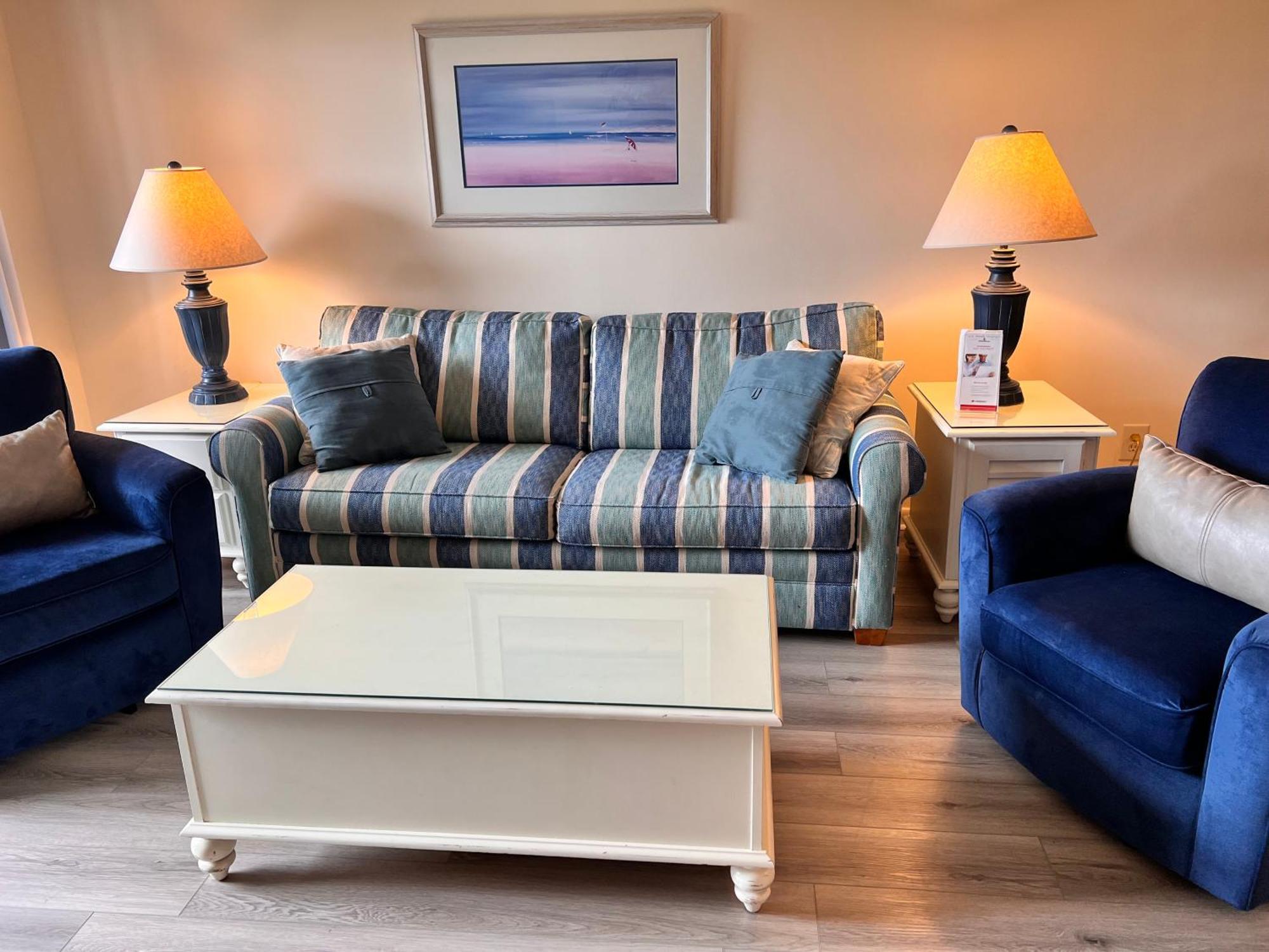 Ketch Court 893