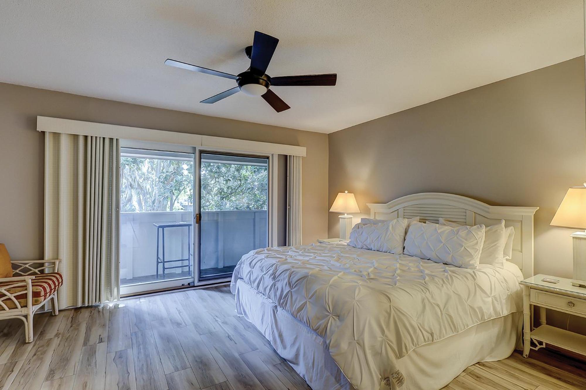 Updated Luxury 3 Bedroom 3 Ba Townhome In Sea Pines Near Harbourtown Sleeps 8 Community Pool Pet Friendly Holiday home Hilton Head Island