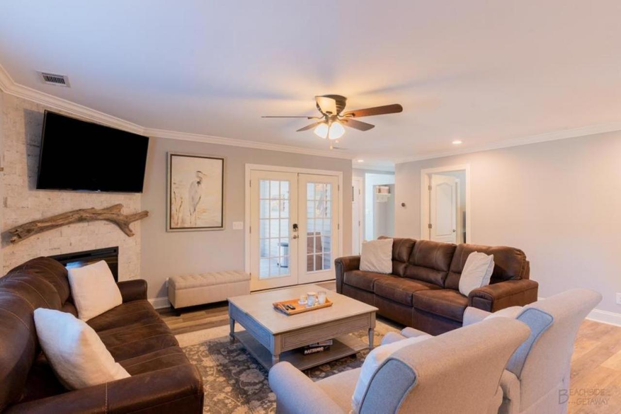 1 Sea Hawk Lane *