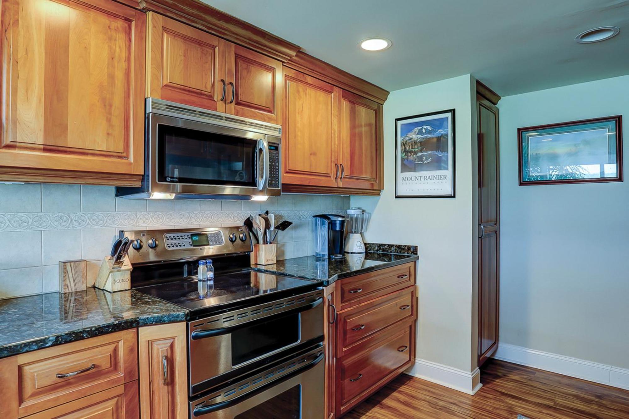 226 Captain's Quarters *