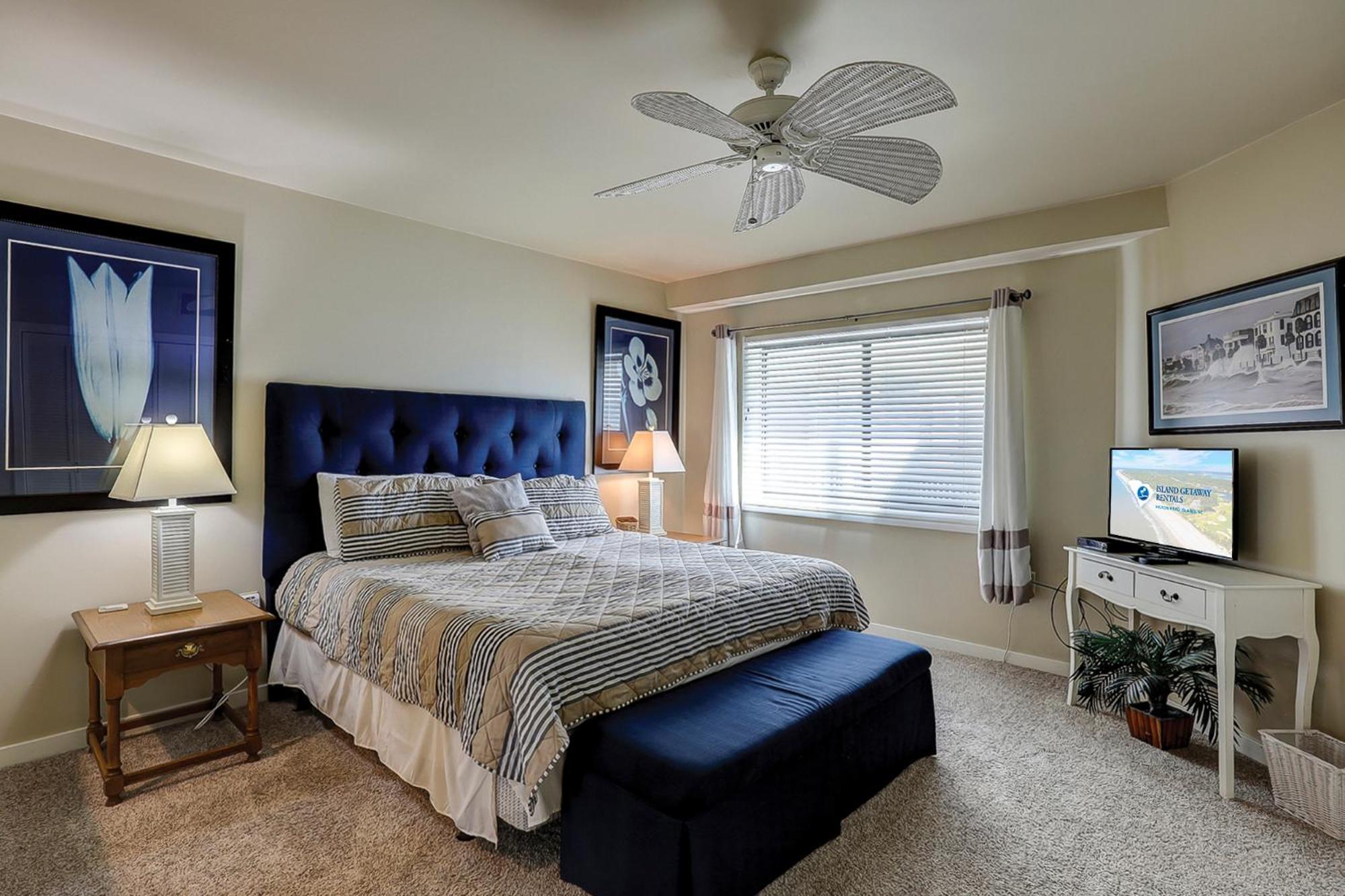226 Captain's Quarters *
