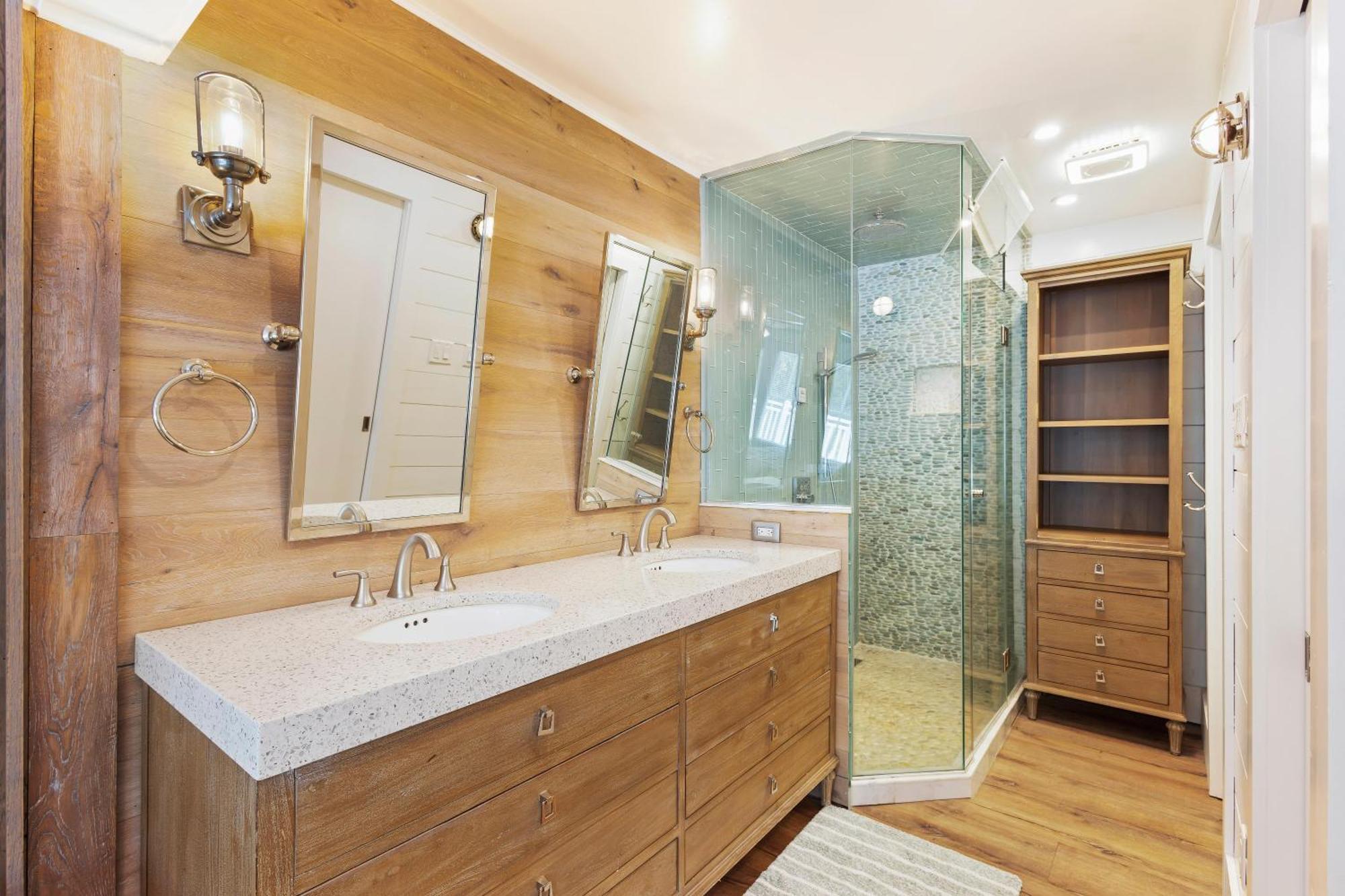39 Oak Court *
