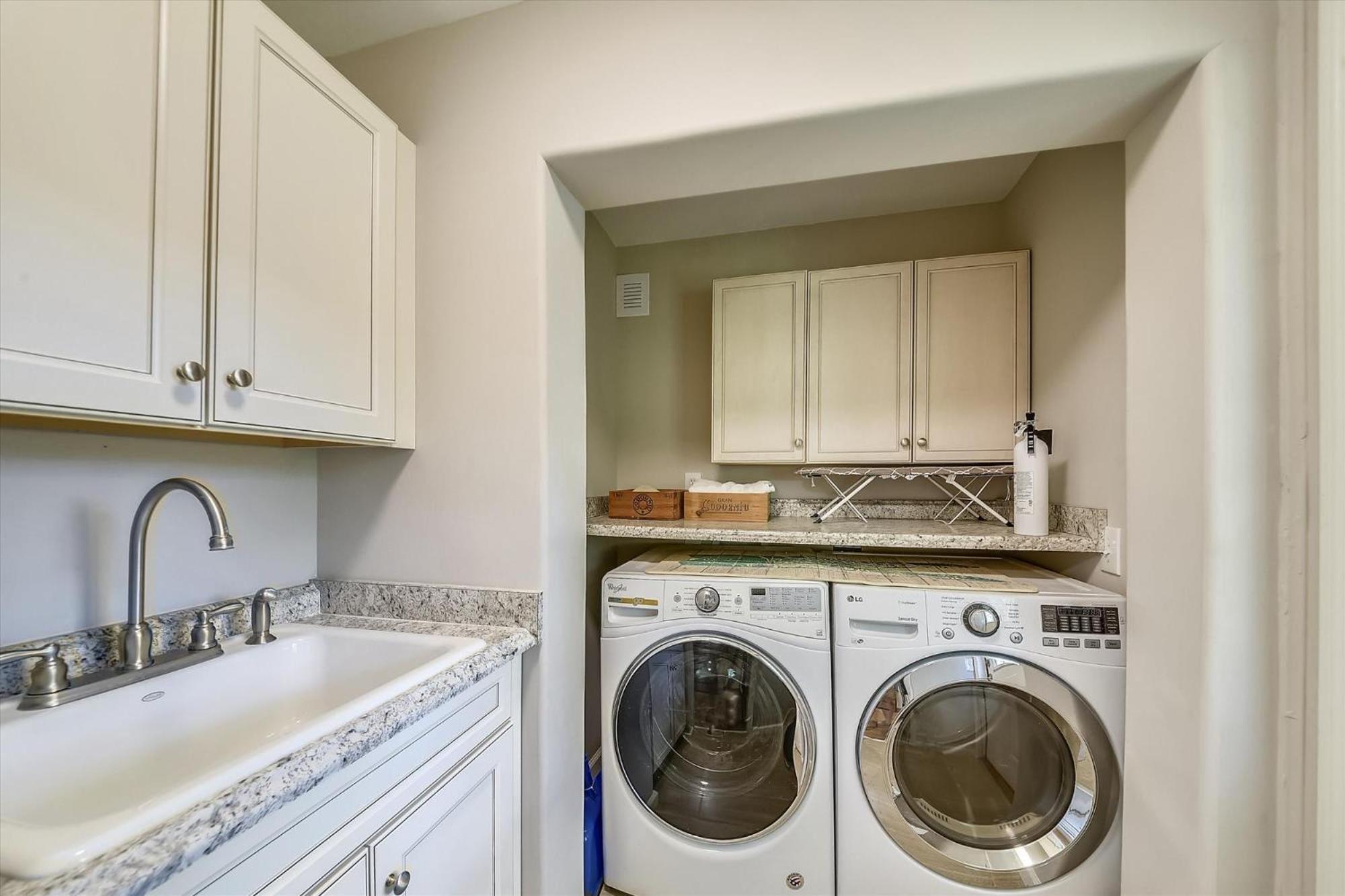 7 Periwinkle Lane- Close To Beach, Pool, Great Location, Dogs Ok, Free Activities Included * Hilton Head Island