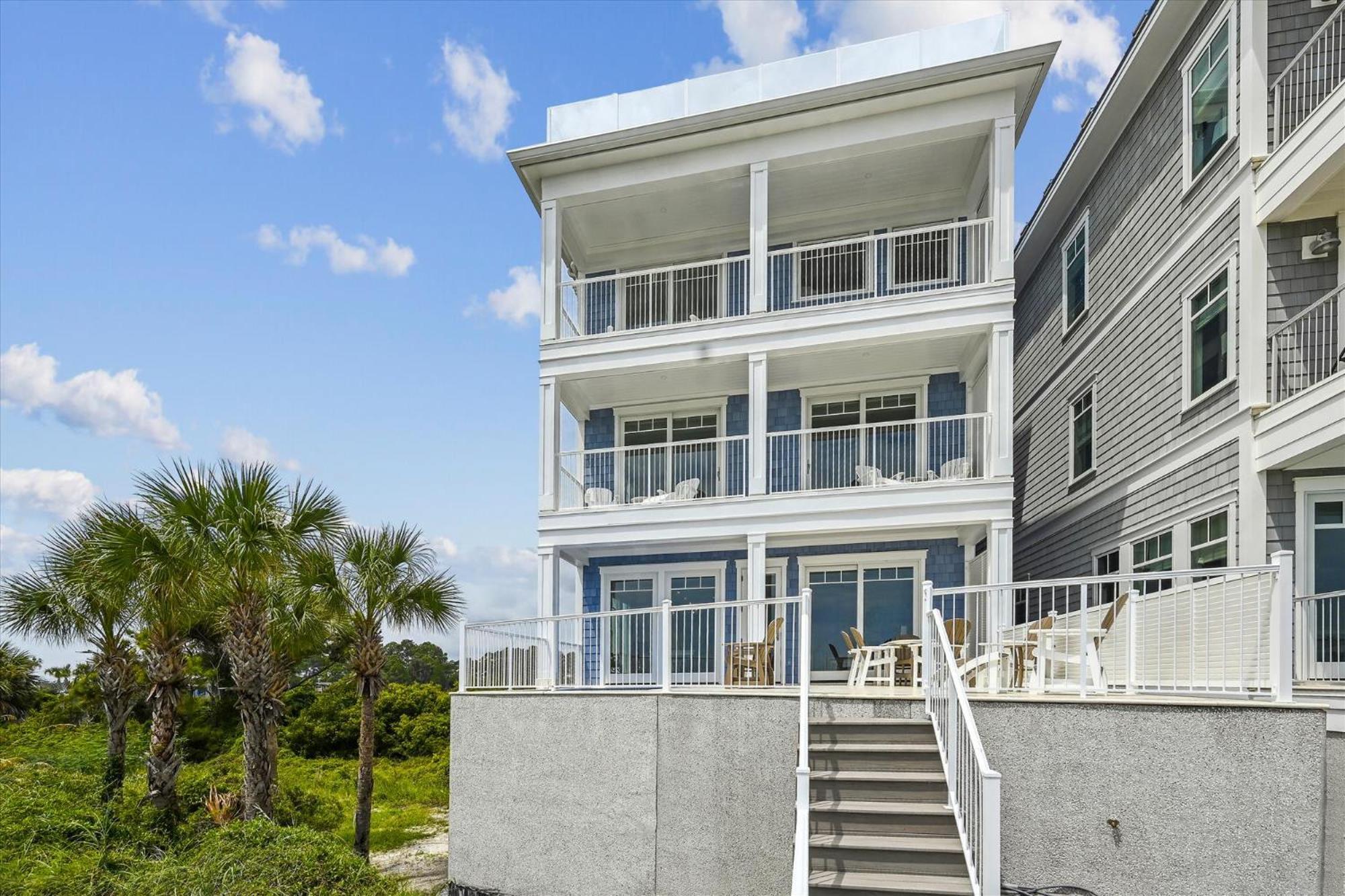 8 Terra Bella Trace- Oceanfront, 6 Primary Rooms, Pool, Roof Top, Free Activities Included *