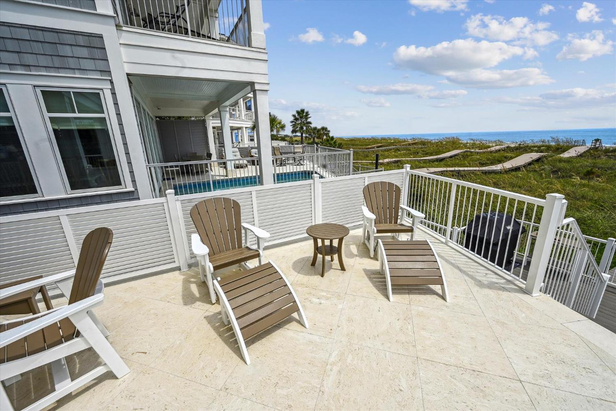 8 Terra Bella Trace- Oceanfront, 6 Primary Rooms, Pool, Roof Top, Free Activities Included Holiday home