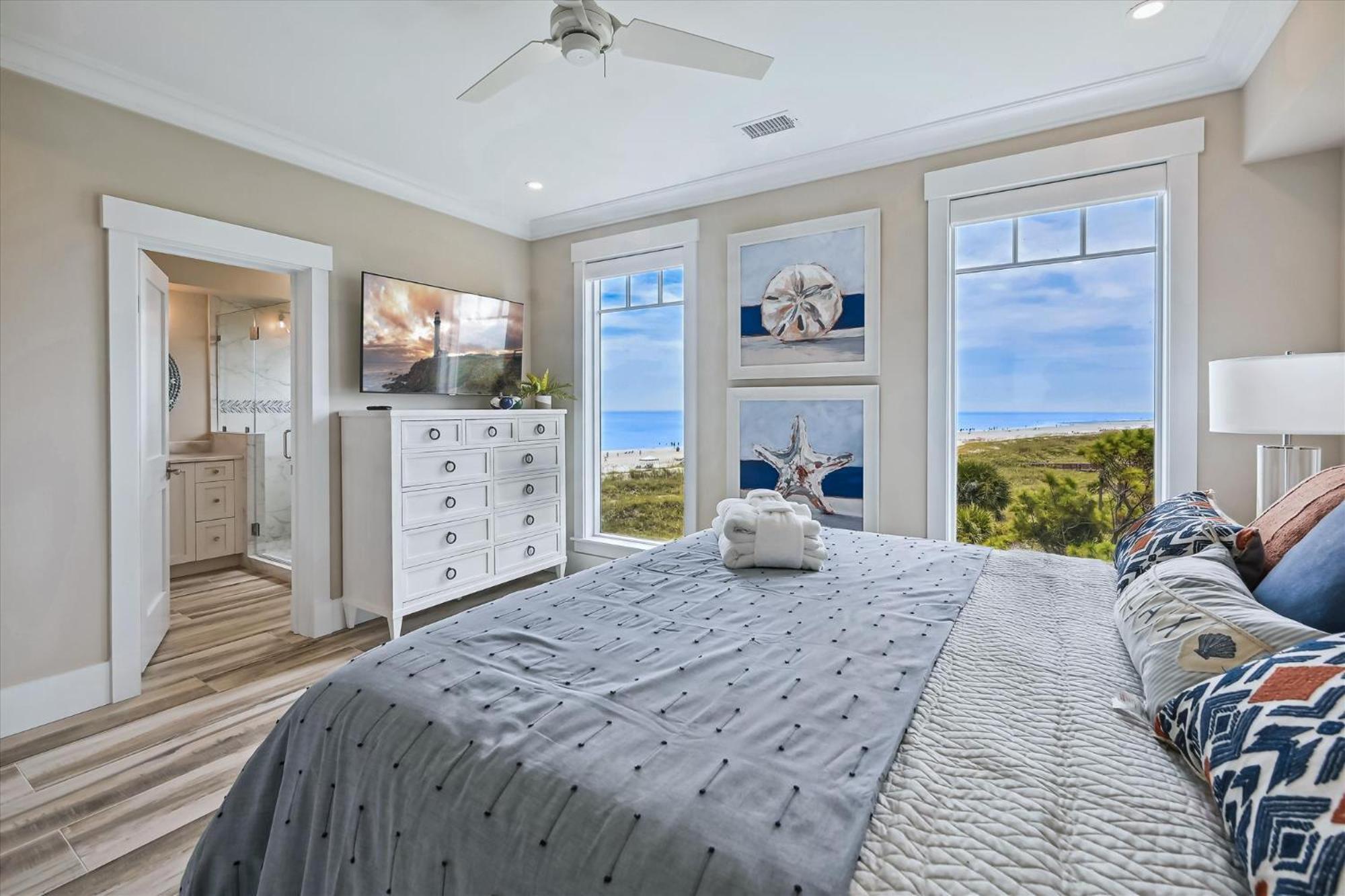 Holiday home 8 Terra Bella Trace- Oceanfront, 6 Primary Rooms, Pool, Roof Top, Free Activities Included