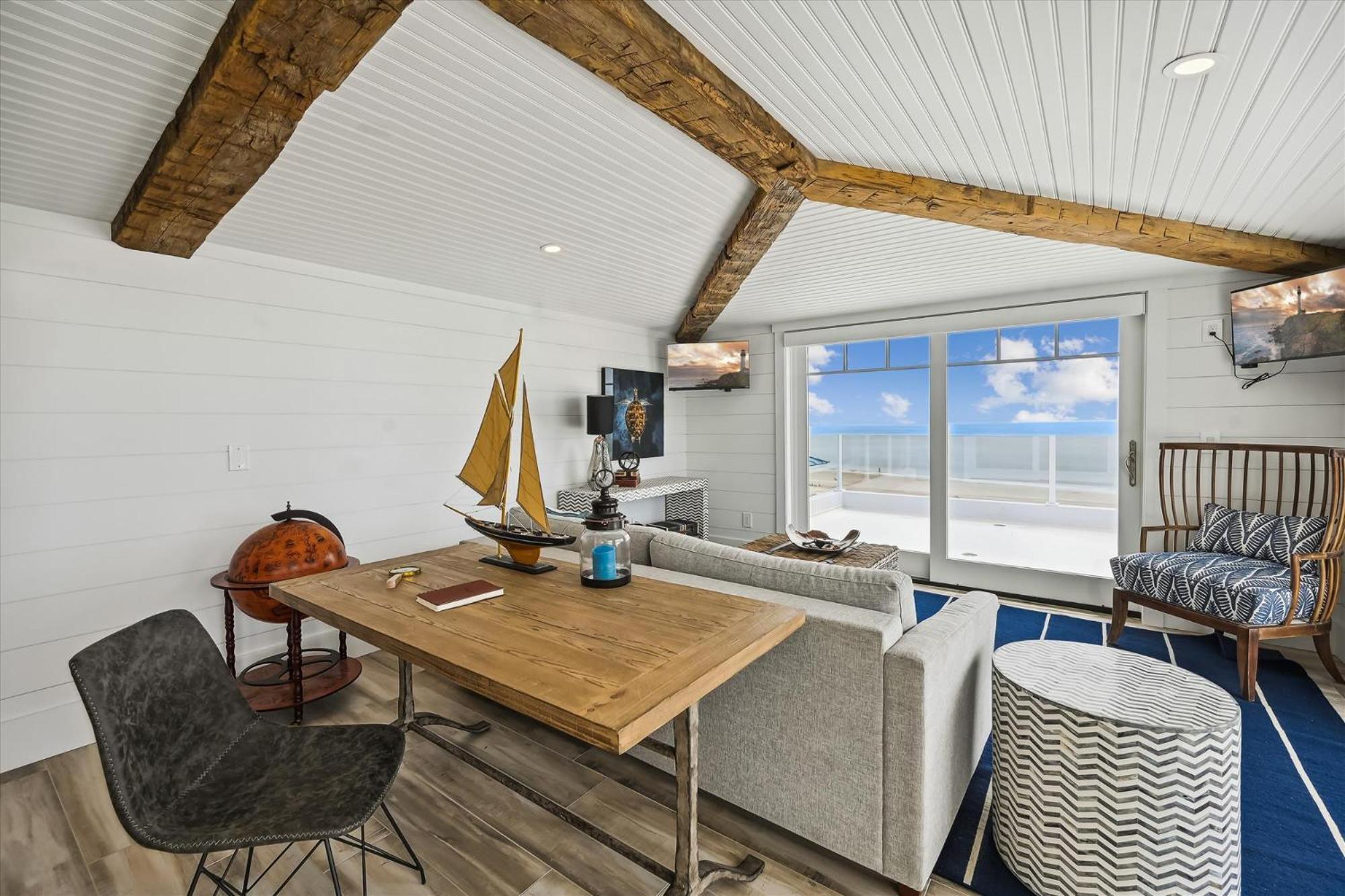 8 Terra Bella Trace- Oceanfront, 6 Primary Rooms, Pool, Roof Top, Free Activities Included Holiday home *
