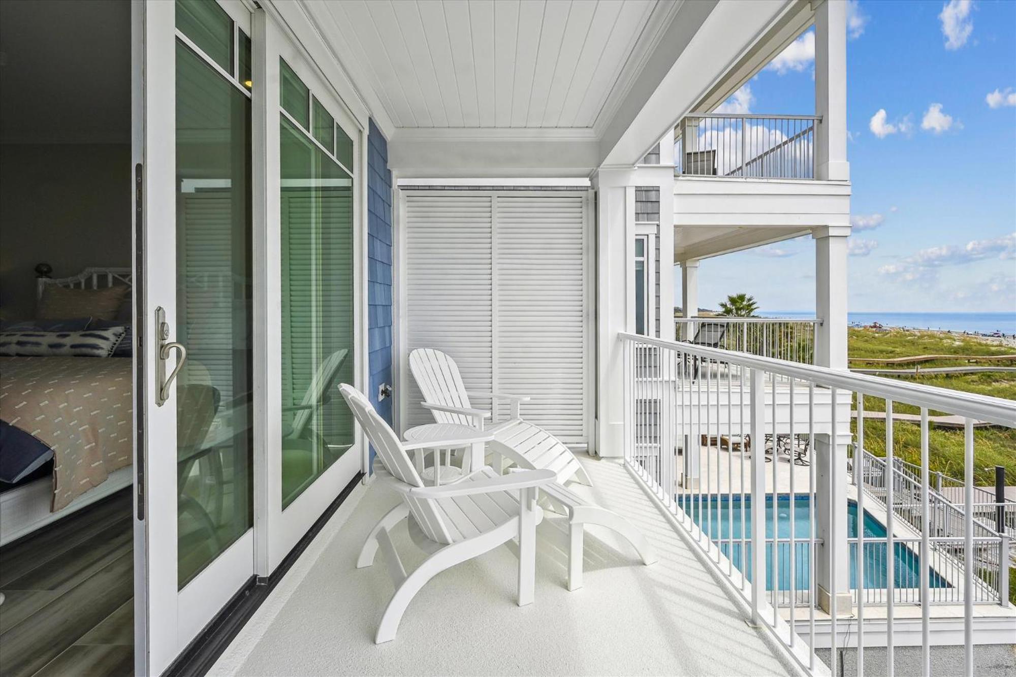 Holiday home 8 Terra Bella Trace- Oceanfront, 6 Primary Rooms, Pool, Roof Top, Free Activities Included Hilton Head Island