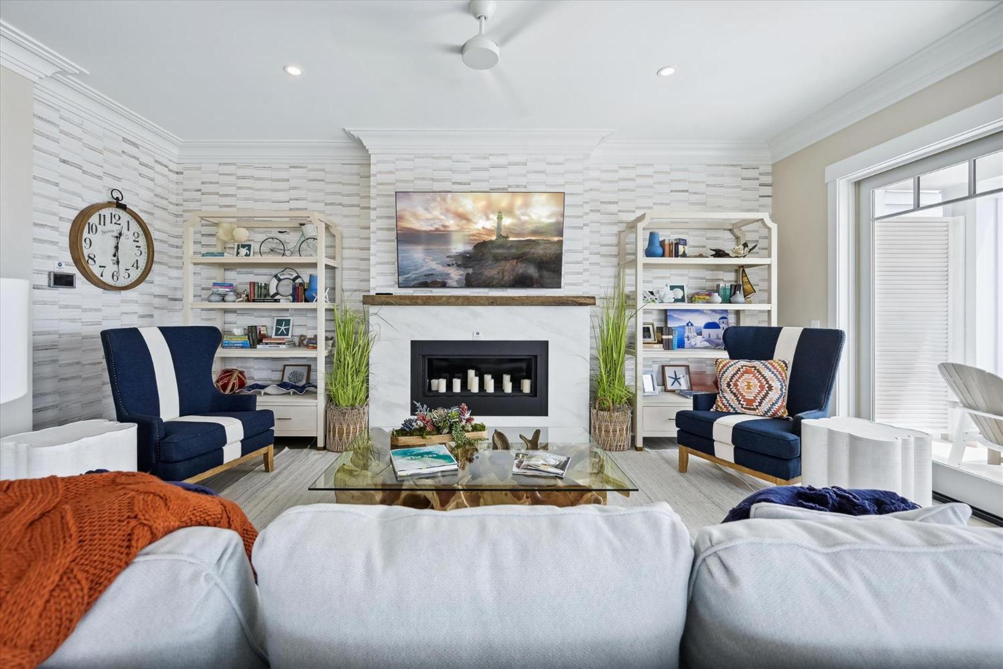 Holiday home 8 Terra Bella Trace- Oceanfront, 6 Primary Rooms, Pool, Roof Top, Free Activities Included *