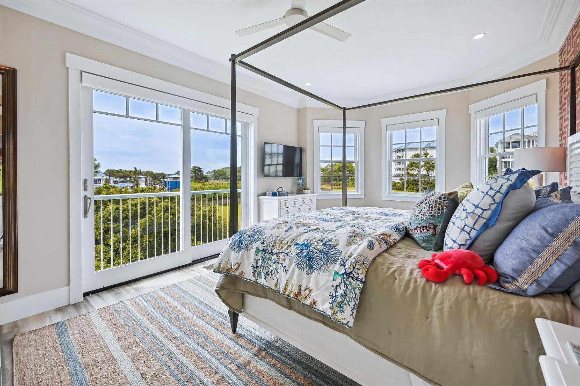 8 Terra Bella Trace- Oceanfront, 6 Primary Rooms, Pool, Roof Top, Free Activities Included *