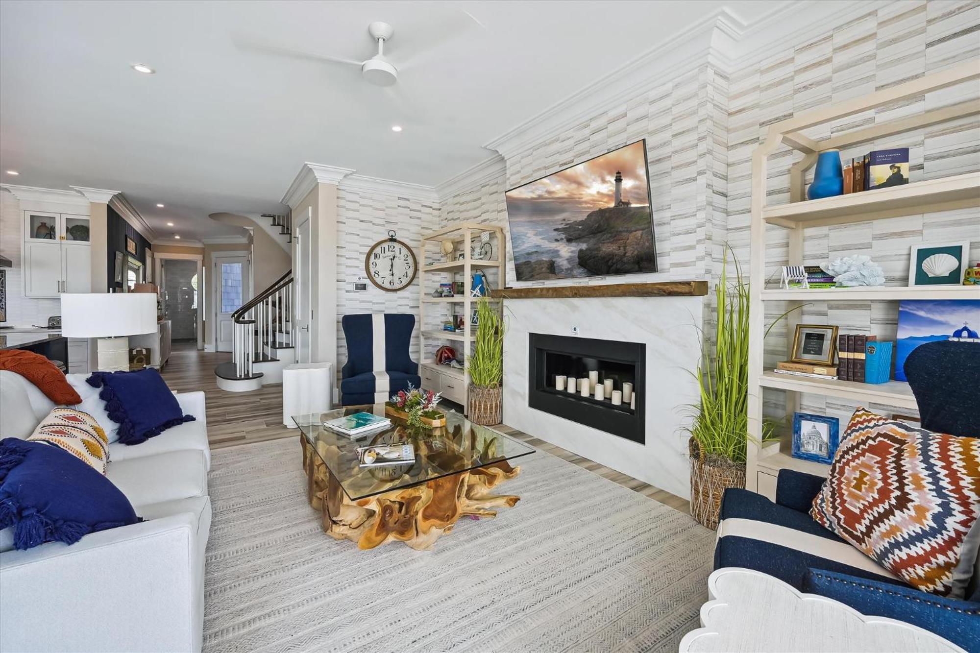 8 Terra Bella Trace- Oceanfront, 6 Primary Rooms, Pool, Roof Top, Free Activities Included