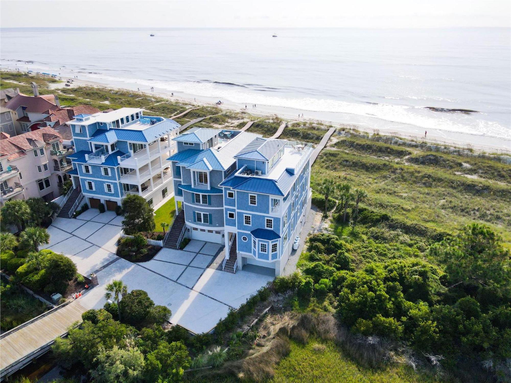 8 Terra Bella Trace- Oceanfront, 6 Primary Rooms, Pool, Roof Top, Free Activities Included