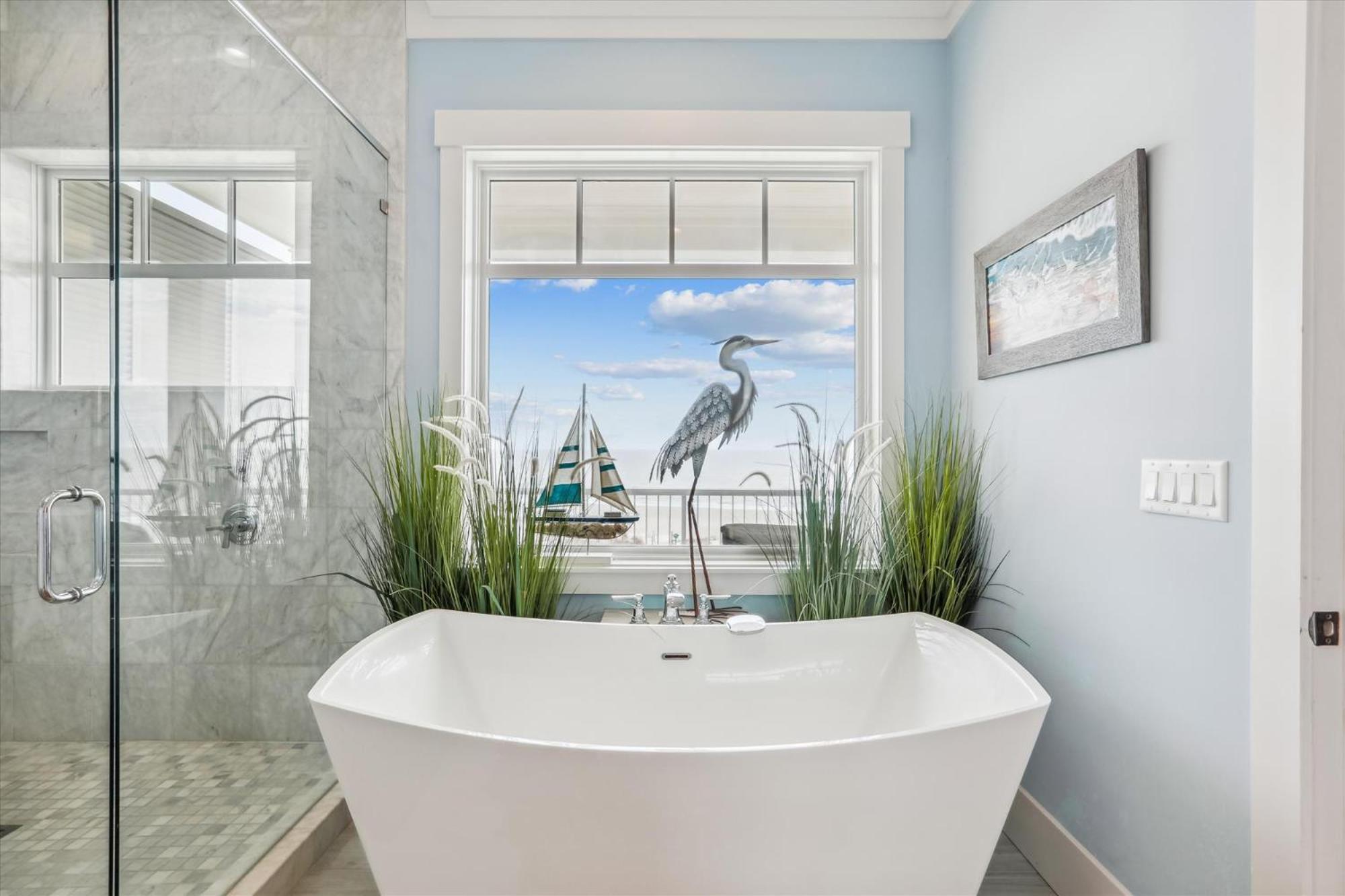 Holiday home 6 Terra Bella Trace- Oceanfront, Elevator, Private Pool, Roof Top, Free Activities Included *