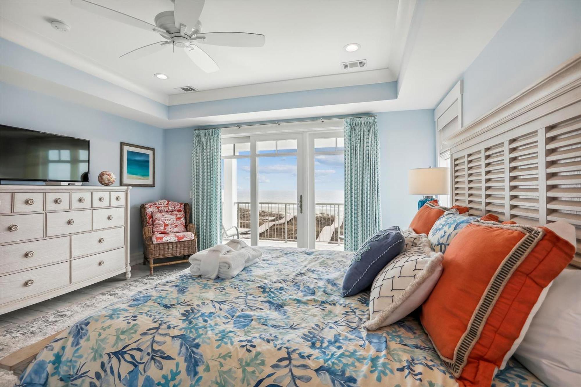 Holiday home 6 Terra Bella Trace- Oceanfront, Elevator, Private Pool, Roof Top, Free Activities Included *