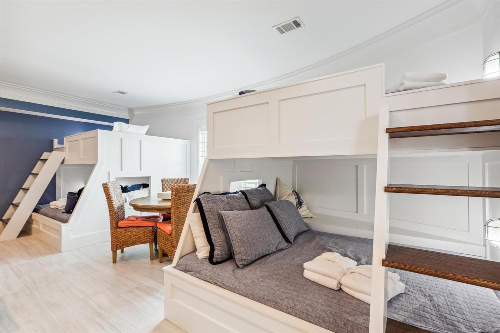 Holiday home 6 Terra Bella Trace- Oceanfront, Elevator, Private Pool, Roof Top, Free Activities Included Hilton Head Island