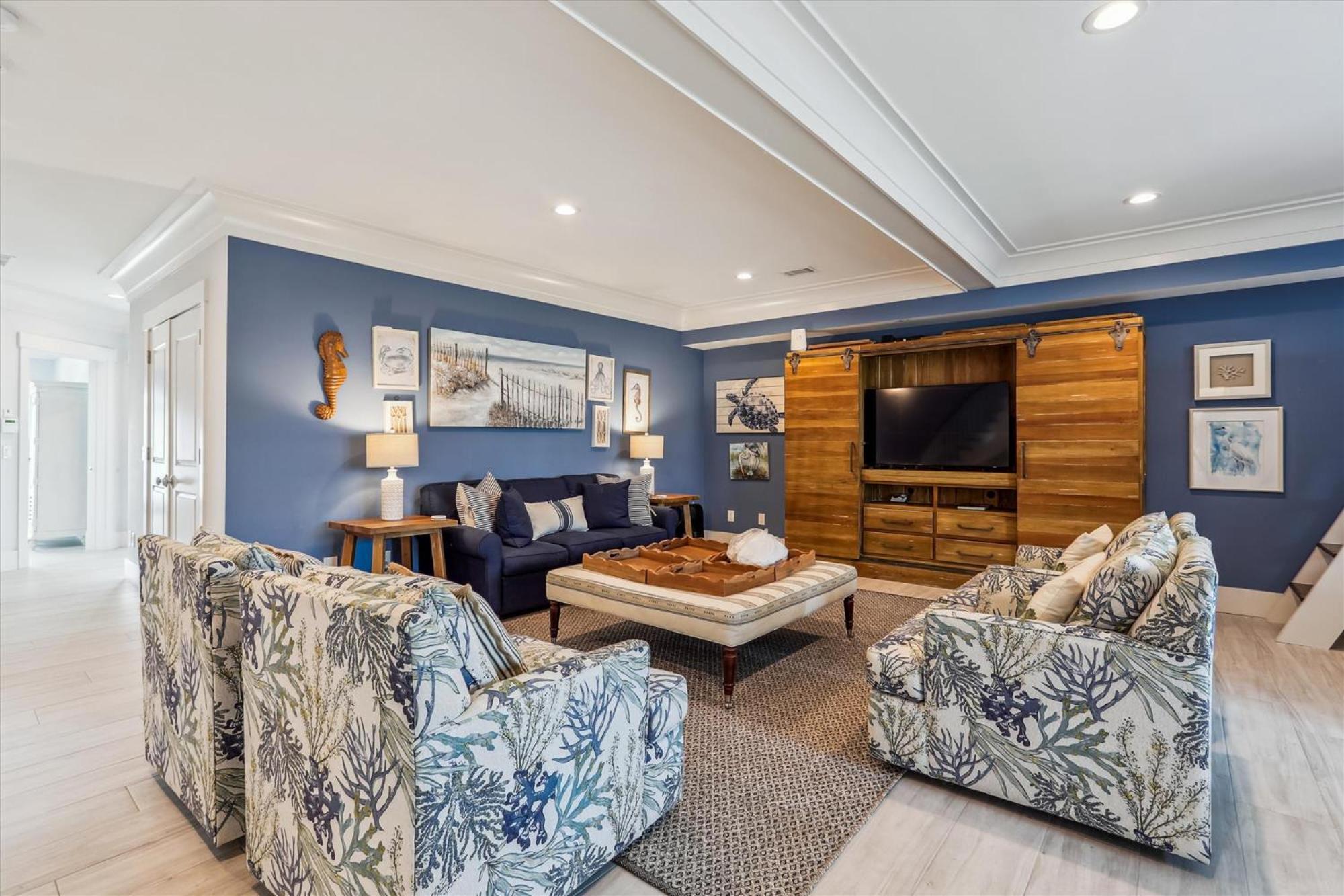 Holiday home 6 Terra Bella Trace- Oceanfront, Elevator, Private Pool, Roof Top, Free Activities Included *