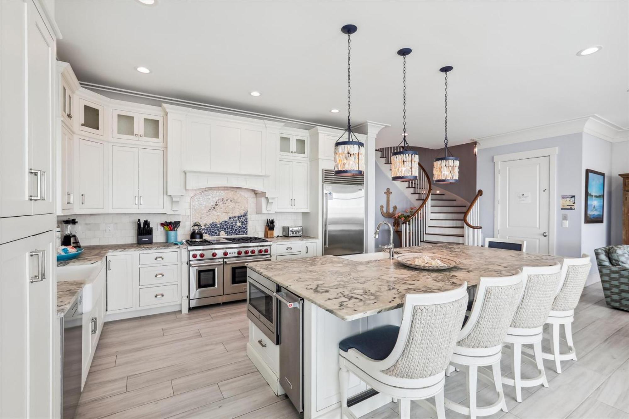 6 Terra Bella Trace- Oceanfront, Elevator, Private Pool, Roof Top, Free Activities Included Holiday home *