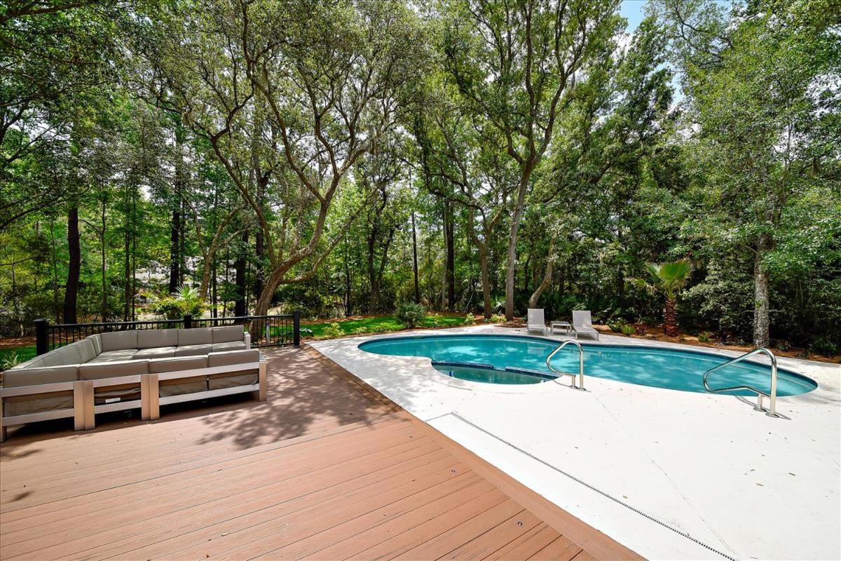 47 Off Shore- Dogs Ok, Huge Outdoor Space & Private Pool, Free Activities Included Hilton Head Island