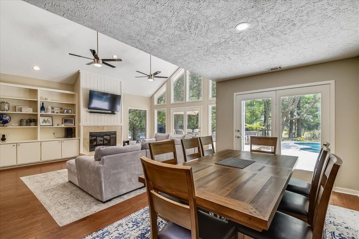 47 Off Shore- Dogs Ok, Huge Outdoor Space & Private Pool, Free Activities Included