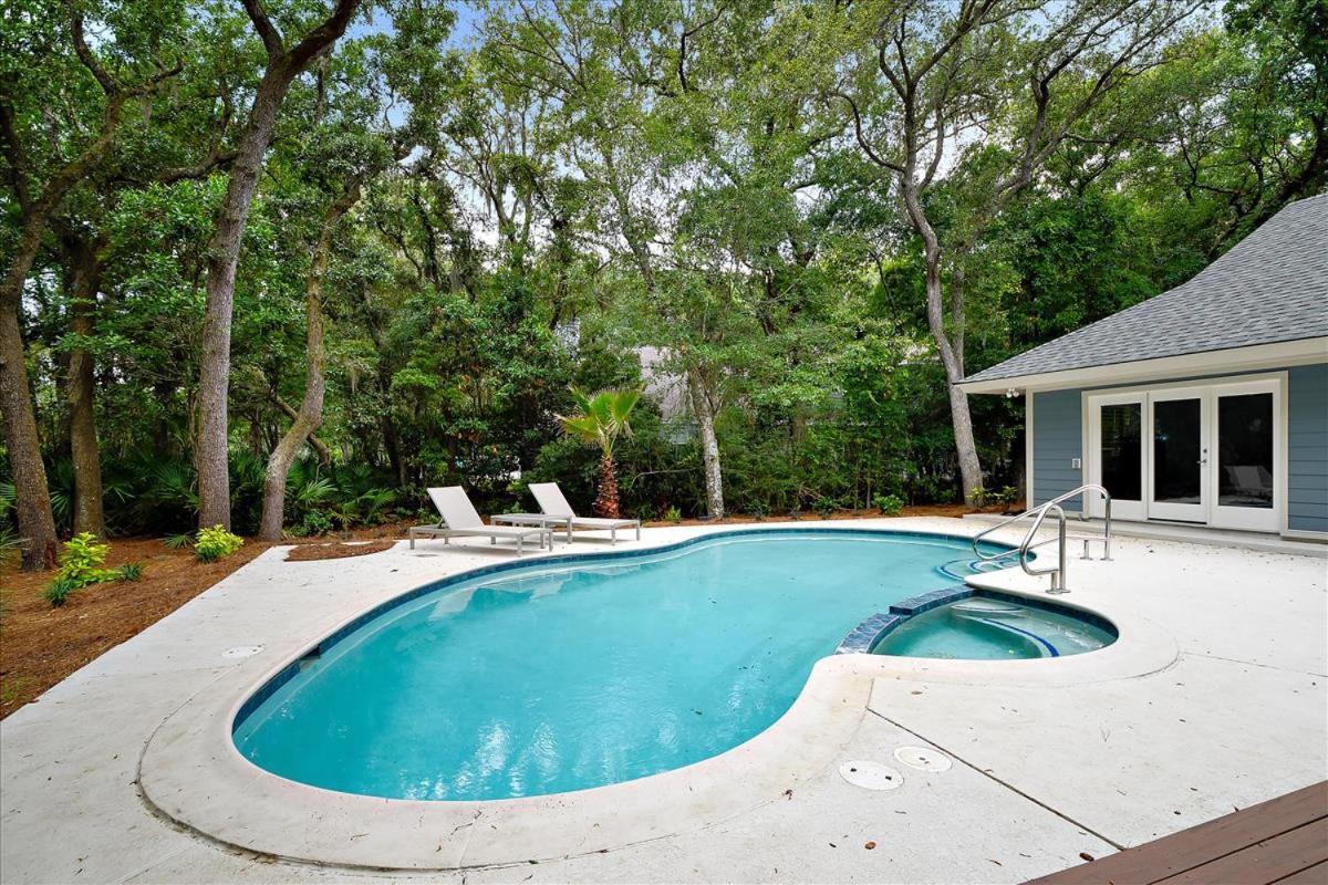 47 Off Shore- Dogs Ok, Huge Outdoor Space & Private Pool, Free Activities Included Holiday home