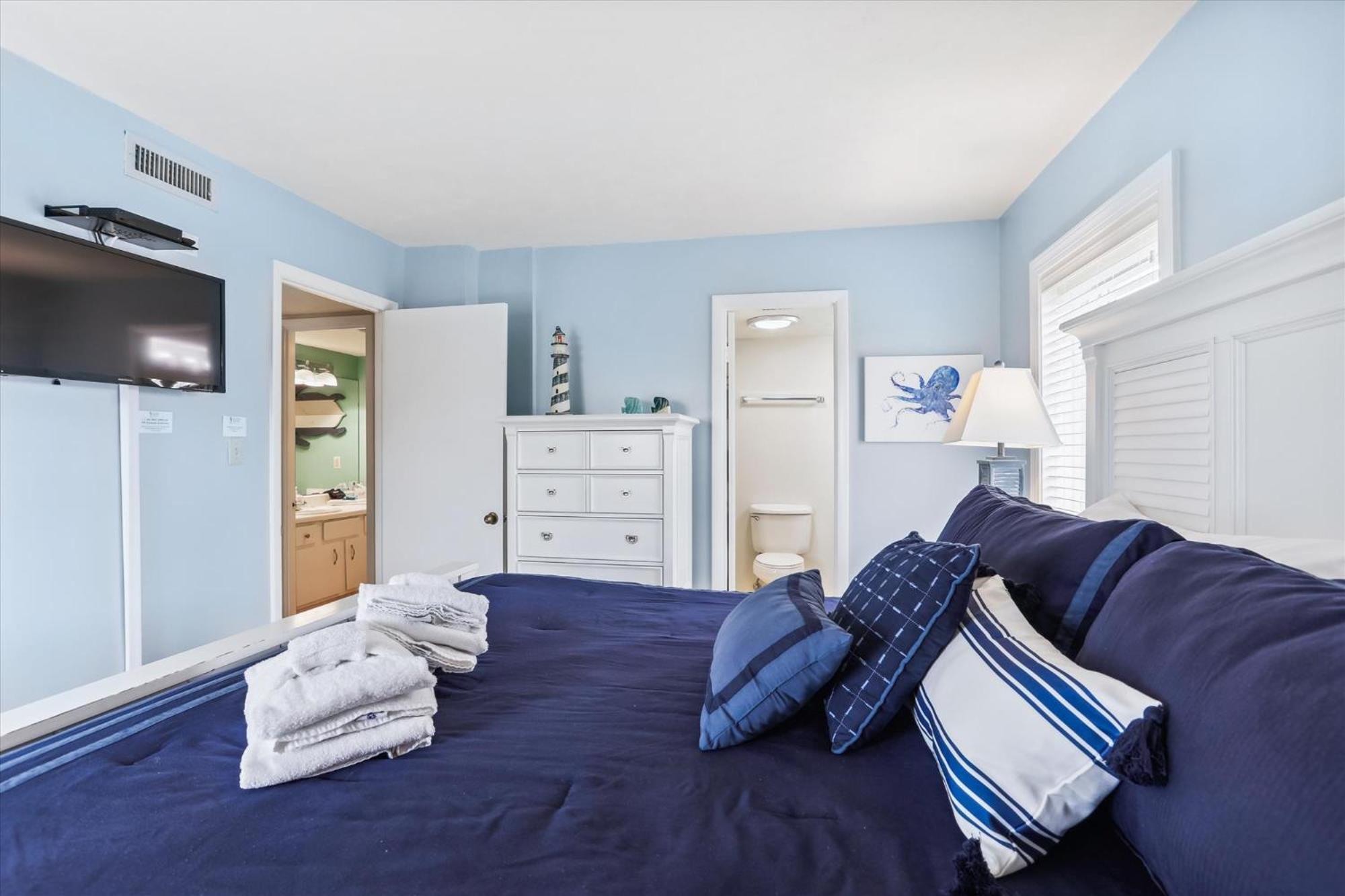 412 Shorewood Villas- Oceanfront Villa, Zero Entry Pool & Spa! Free Activities Included Hilton Head Island