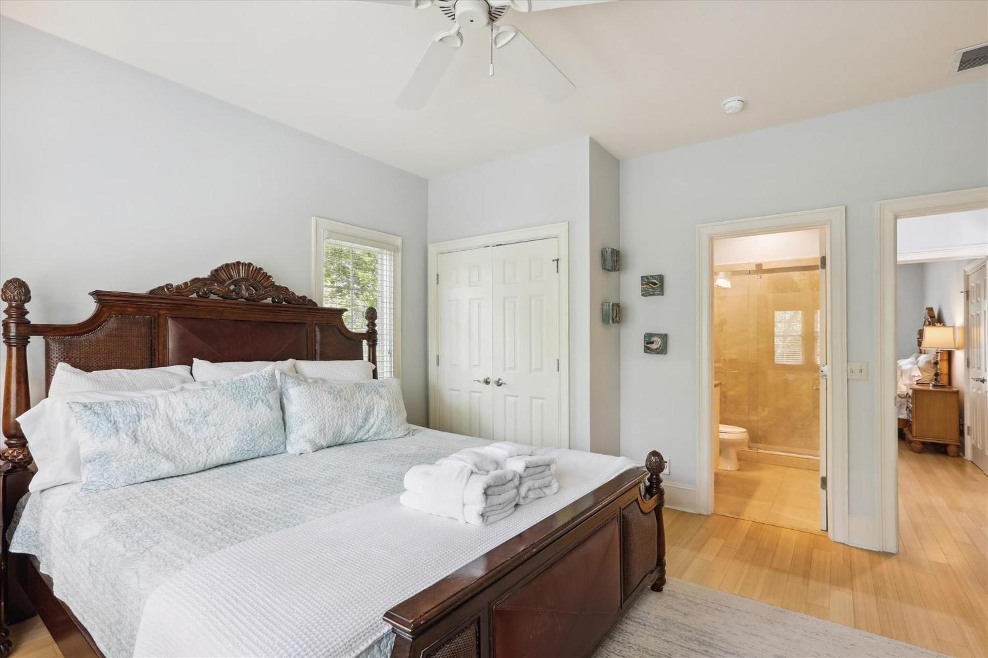 4 Surfwatch Way- Pet Friendly, Pool & Spa, Short Walk To Beach! Free Activities Included Holiday home Hilton Head Island
