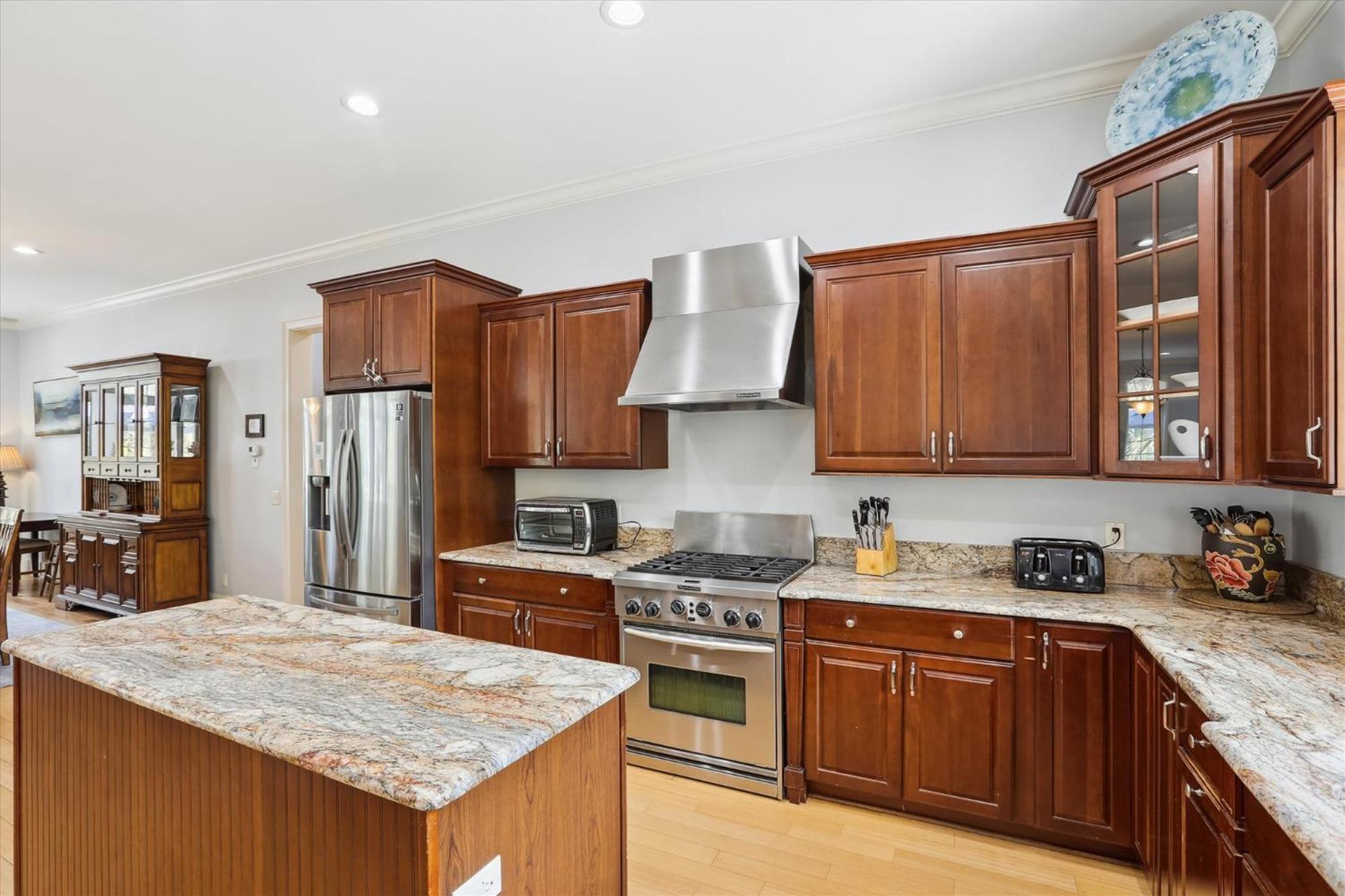 4 Surfwatch Way- Pet Friendly, Pool & Spa, Short Walk To Beach! Free Activities Included Hilton Head Island