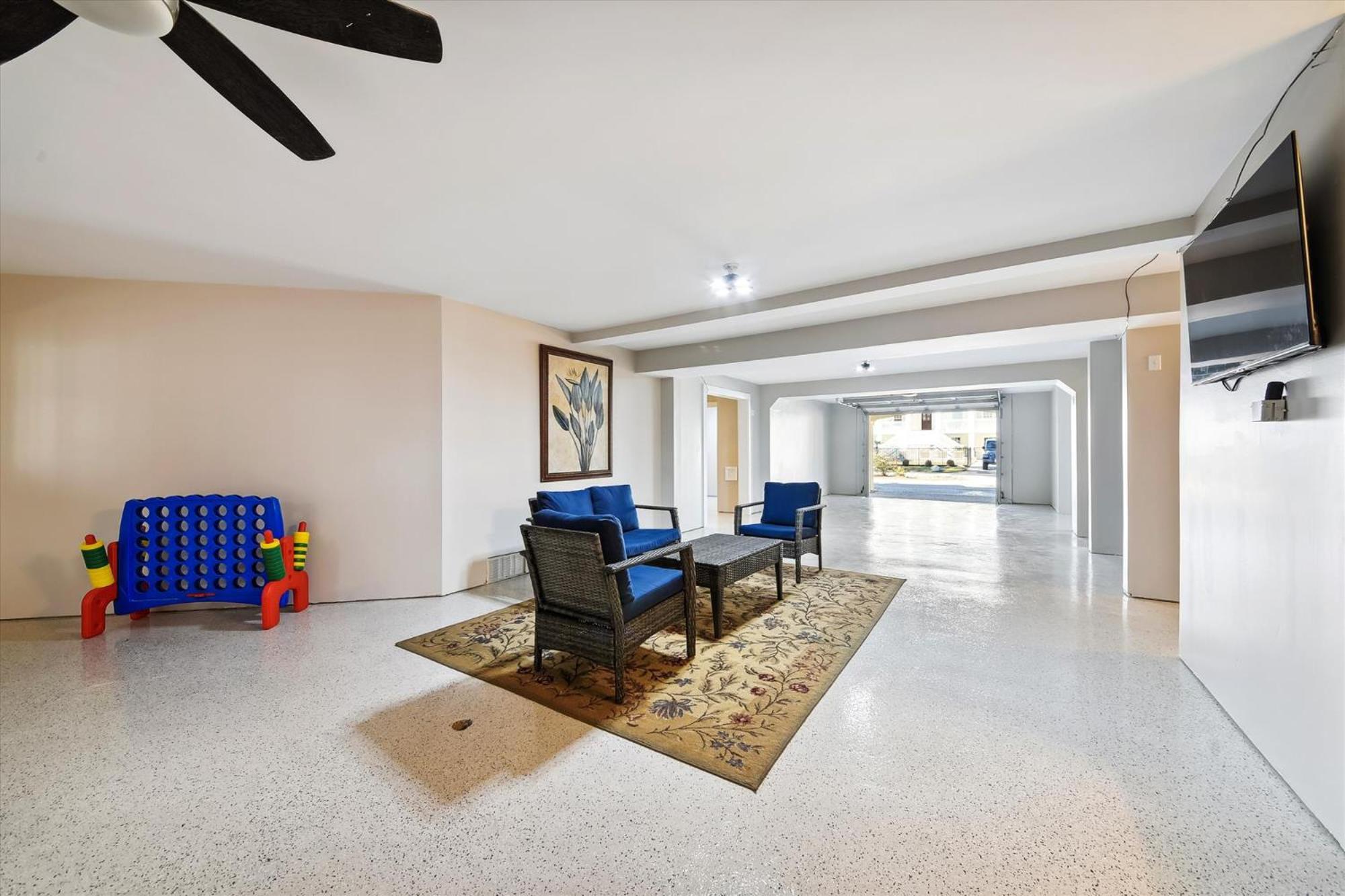 4 Sandy Trail- Short Walk To The Beach, Large Pool, Free Activities Included Holiday home Hilton Head Island
