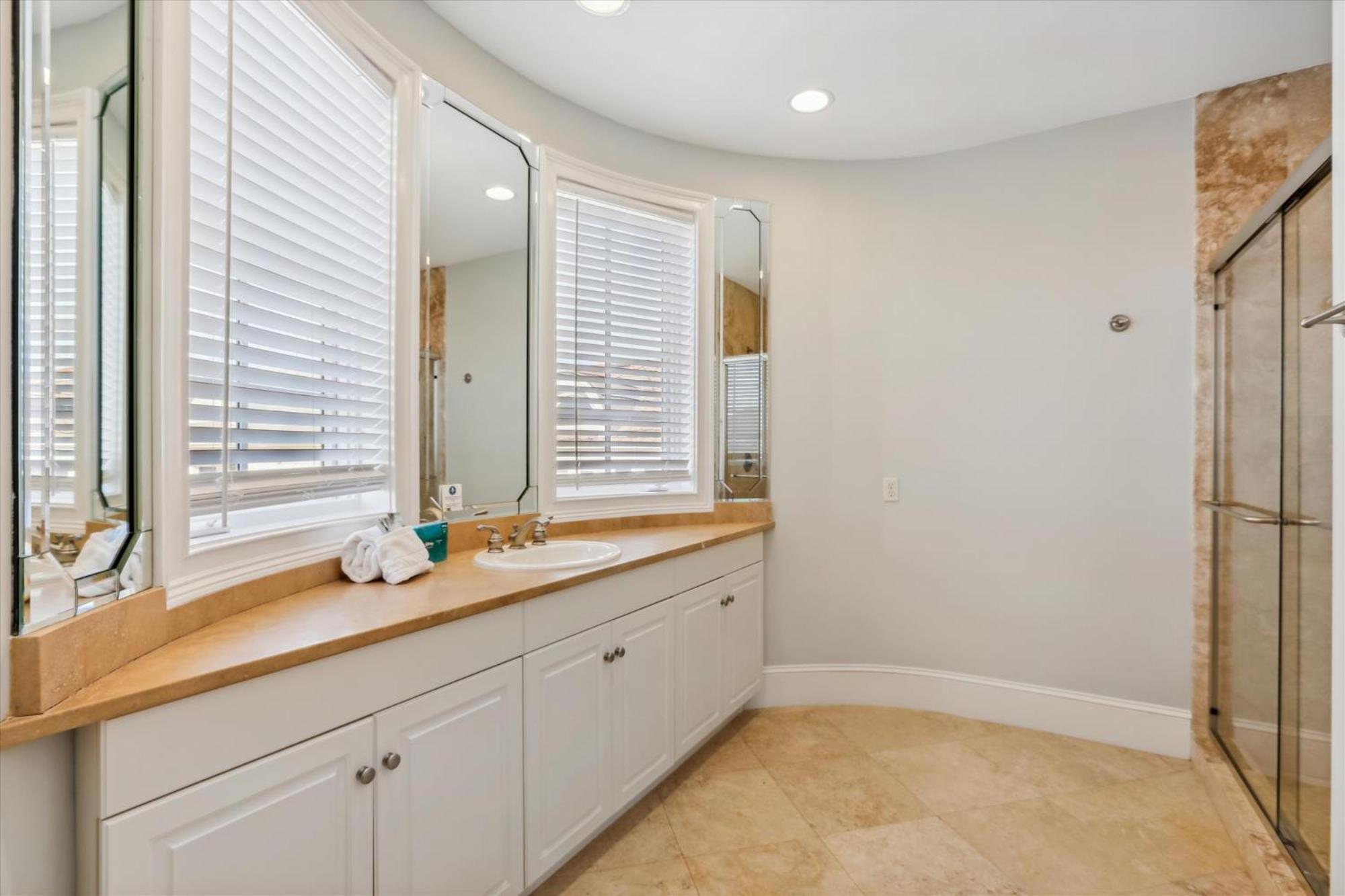 4 Collier Court- Oceanview, Private Pool, Elevator, Pet Friendly, Free Activities Included *