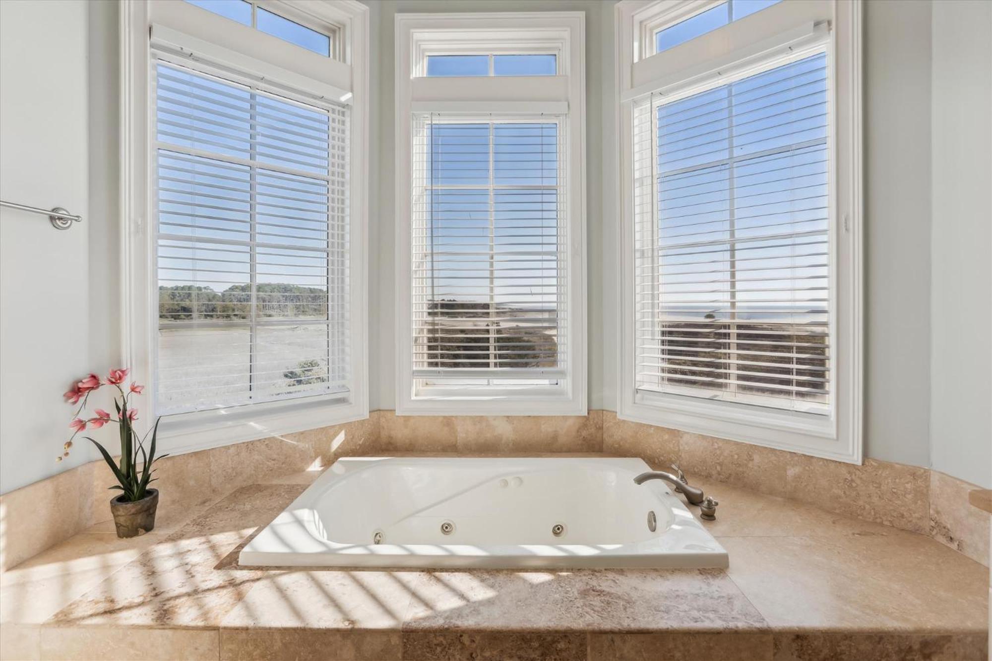 Holiday home 4 Collier Court- Oceanview, Private Pool, Elevator, Pet Friendly, Free Activities Included