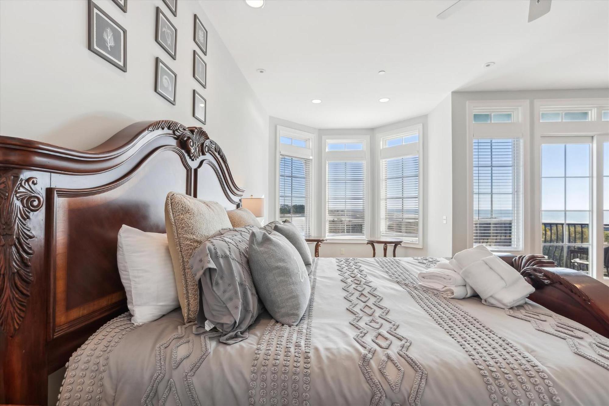 4 Collier Court- Oceanview, Private Pool, Elevator, Pet Friendly, Free Activities Included Hilton Head Island