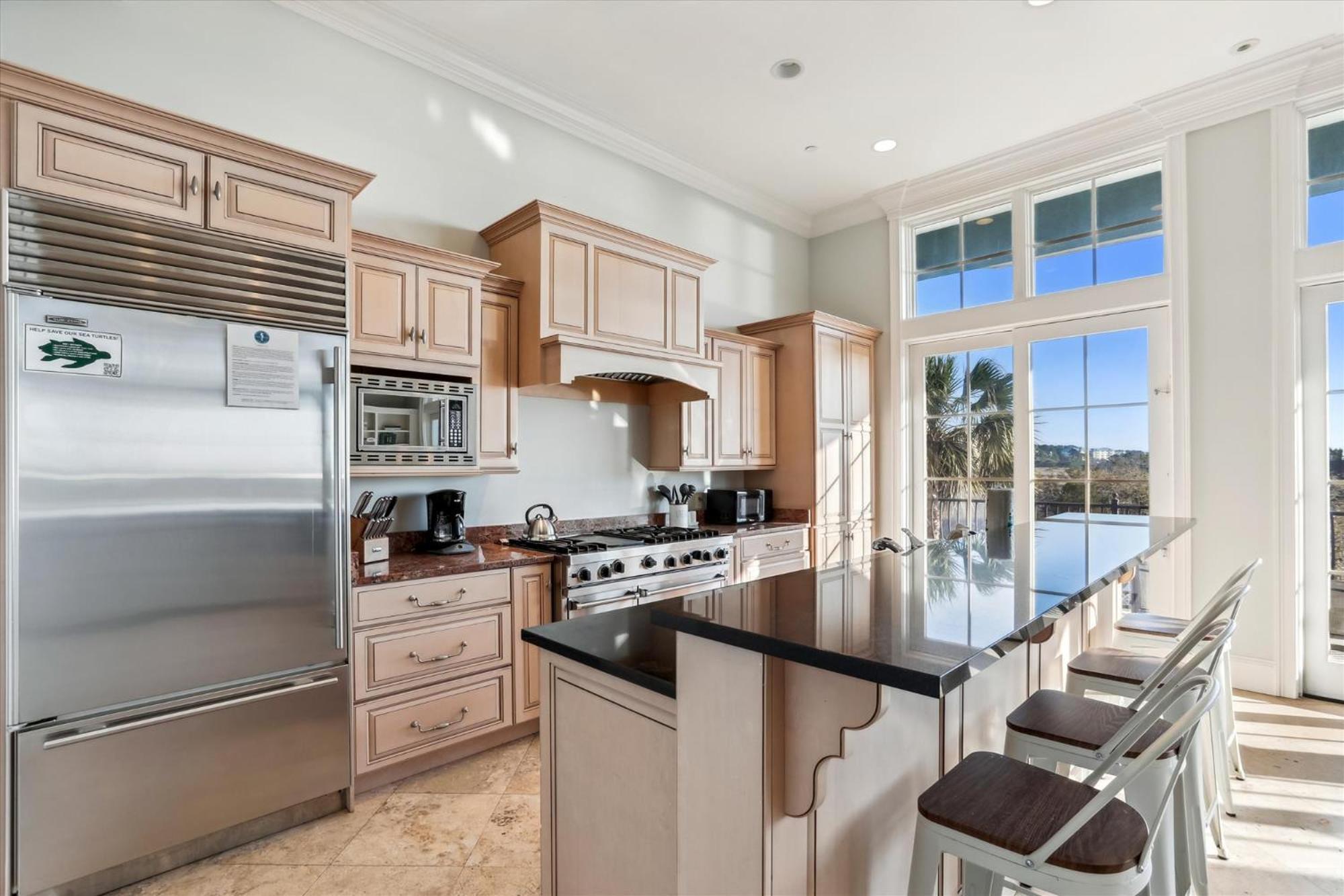 4 Collier Court- Oceanview, Private Pool, Elevator, Pet Friendly, Free Activities Included Holiday home