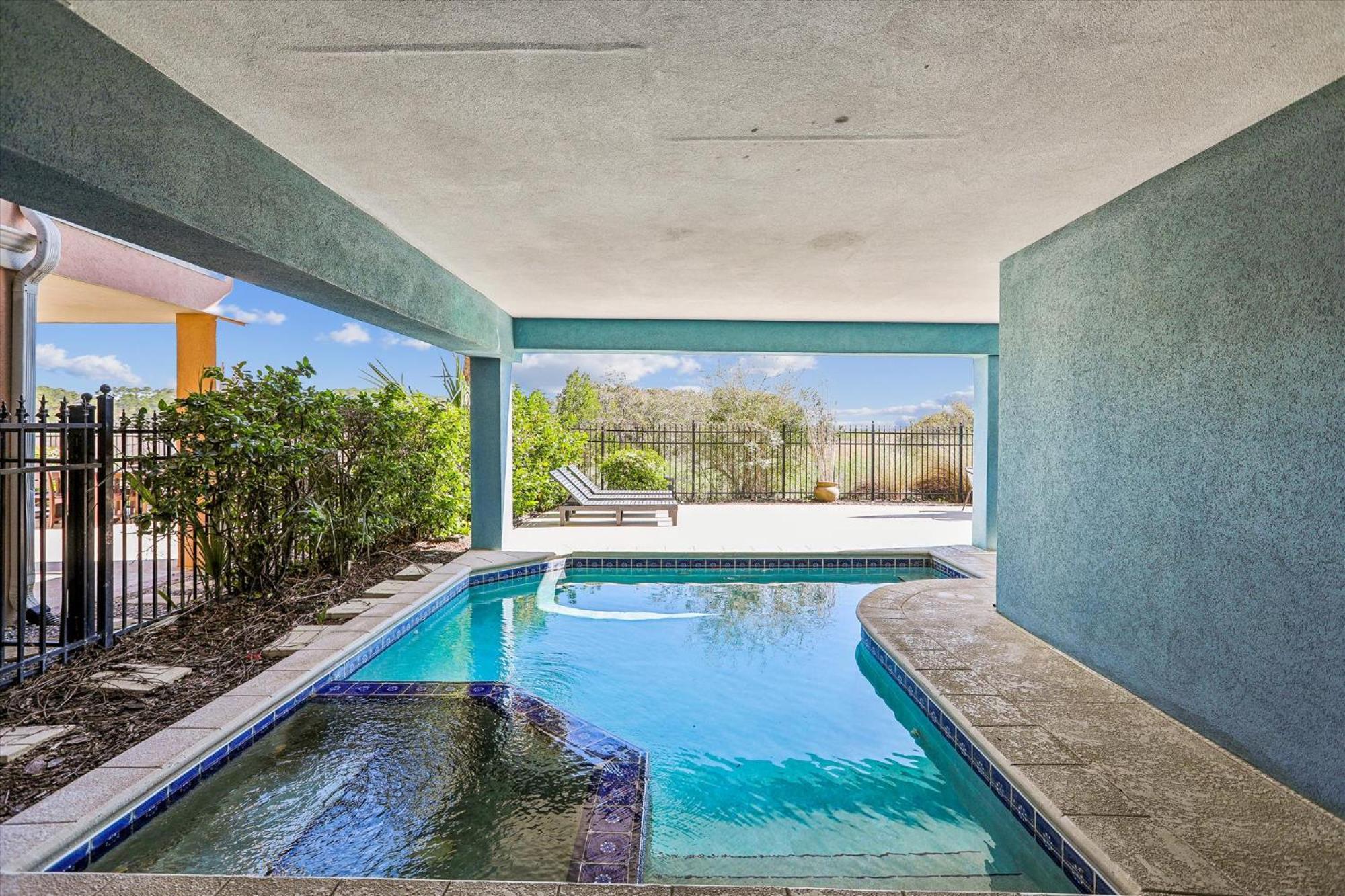4 Collier Court- Oceanview, Private Pool, Elevator, Pet Friendly, Free Activities Included Holiday home
