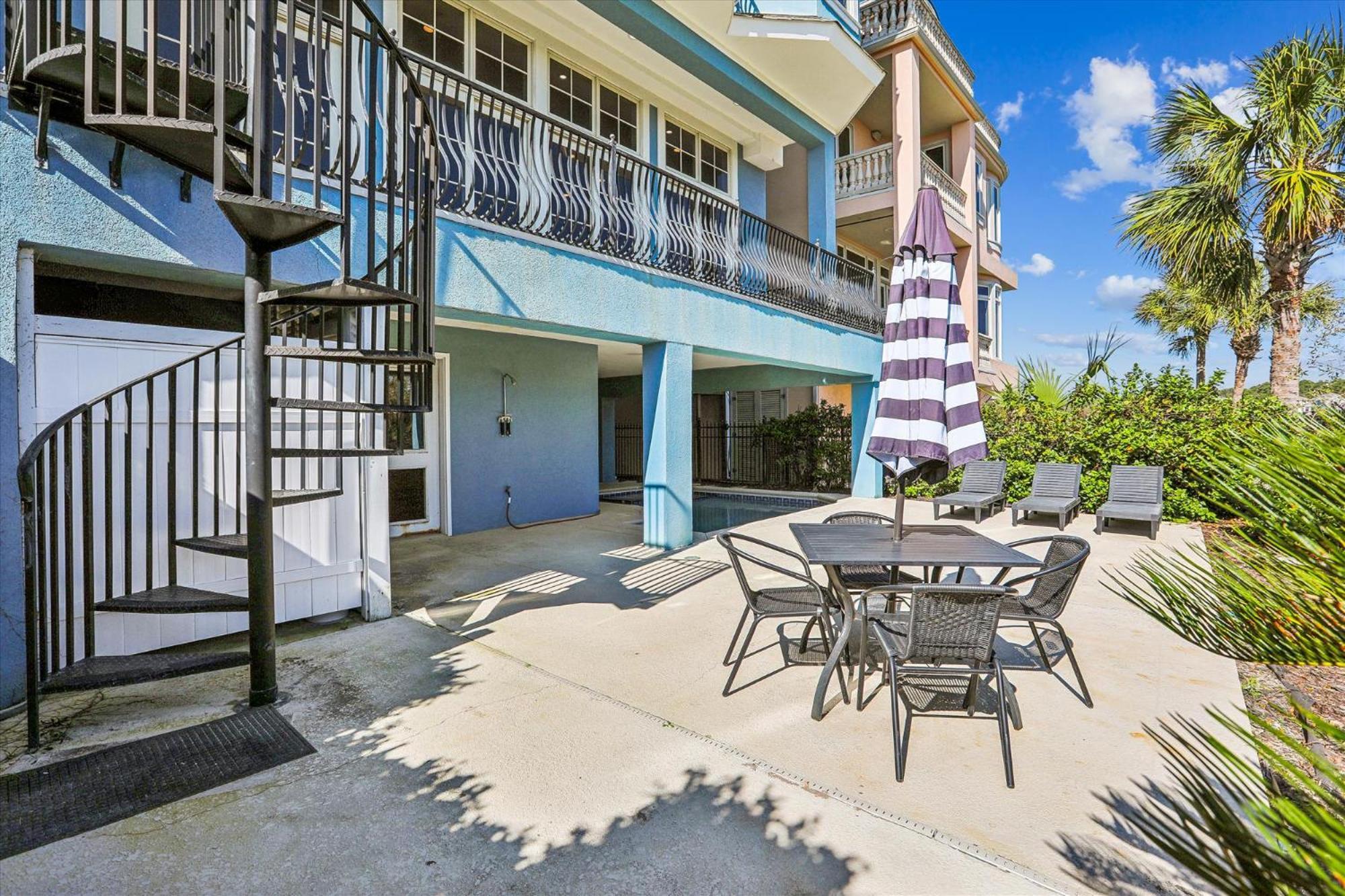 Holiday home 4 Collier Court- Oceanview, Private Pool, Elevator, Pet Friendly, Free Activities Included