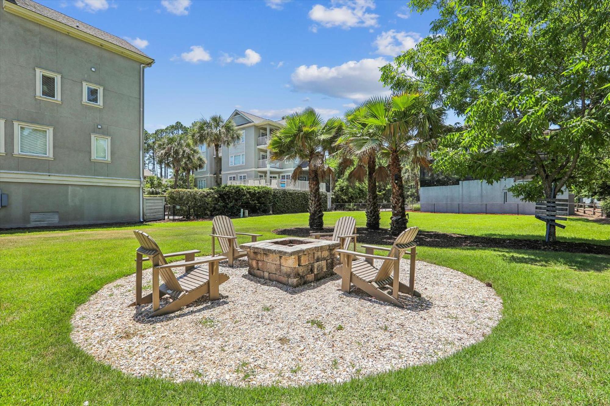 Holiday home 37 Bradley Circle- Private Pool, Short Walk To Beach, Great Location, Free Activities Included *