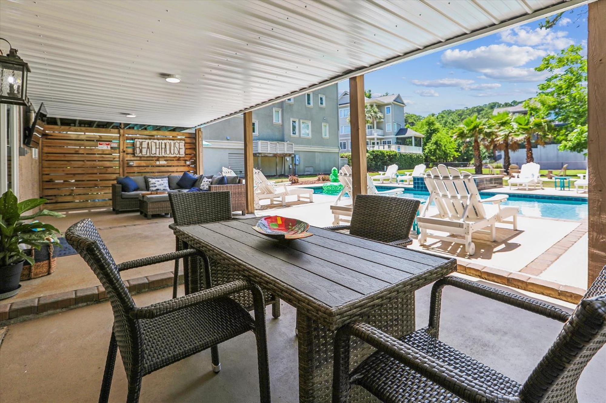 37 Bradley Circle- Private Pool, Short Walk To Beach, Great Location, Free Activities Included Holiday home *