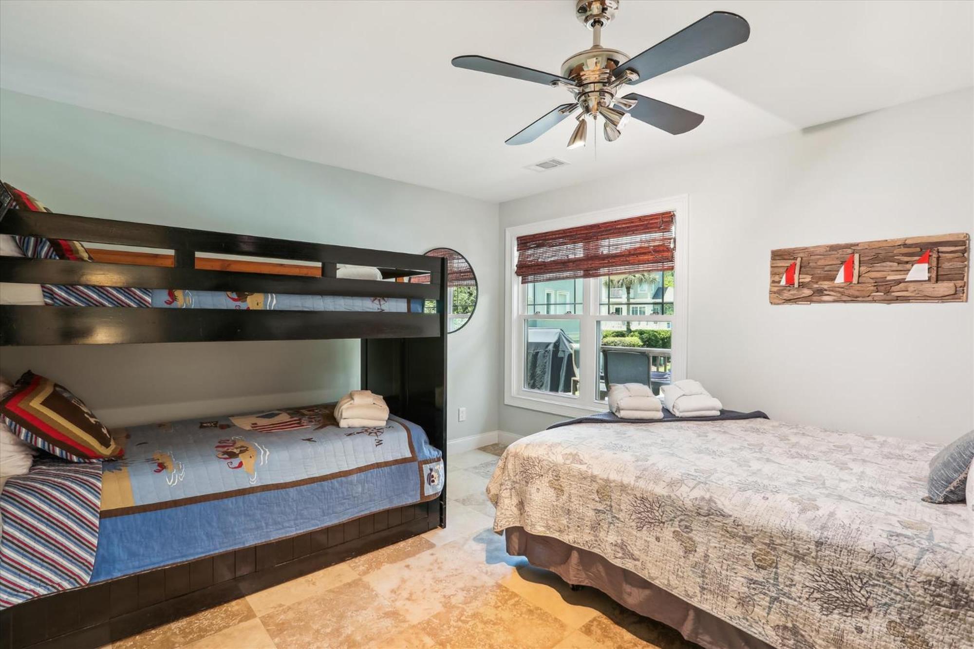 37 Bradley Circle- Private Pool, Short Walk To Beach, Great Location, Free Activities Included Holiday home