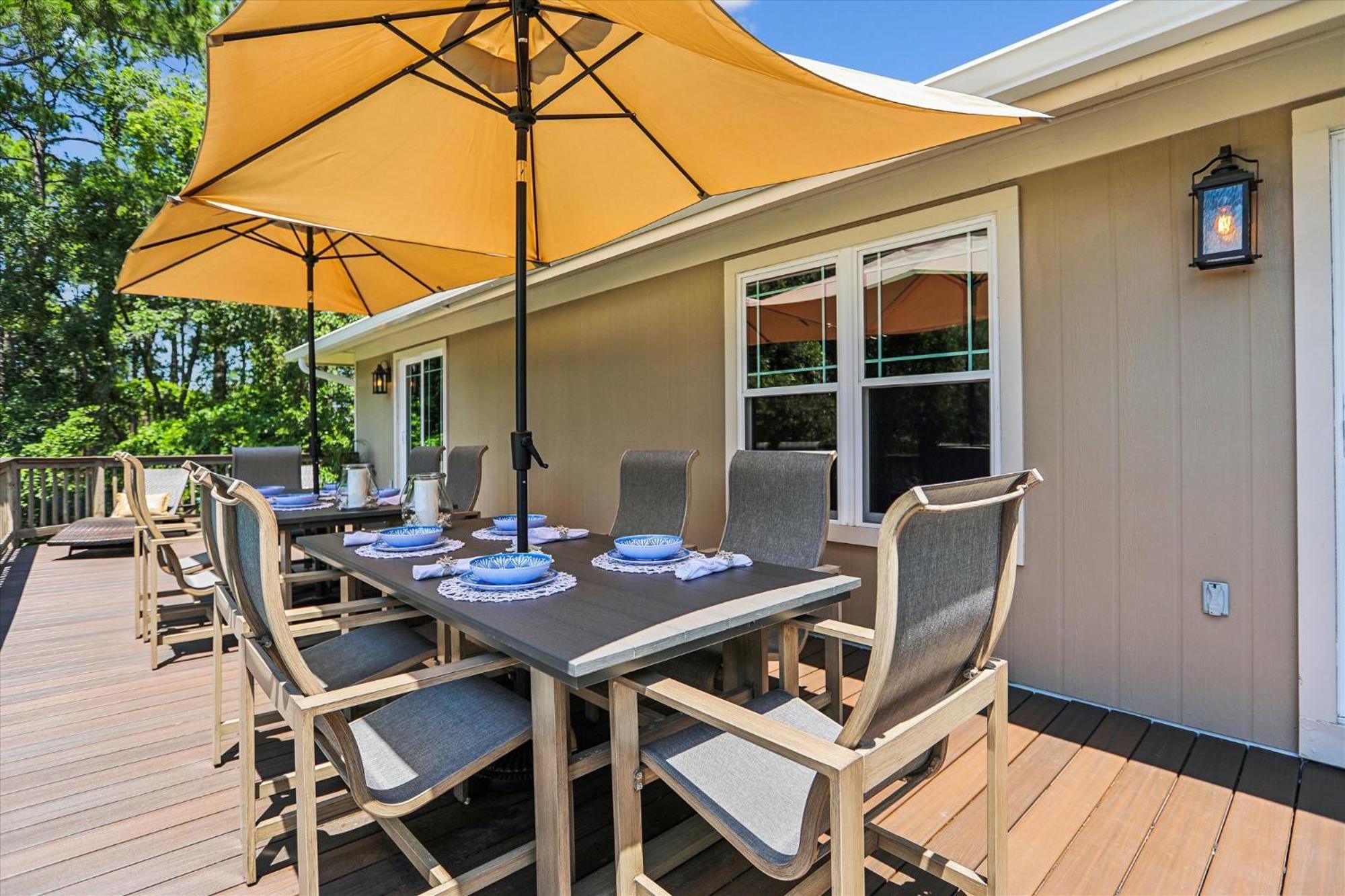 37 Bradley Circle- Private Pool, Short Walk To Beach, Great Location, Free Activities Included *