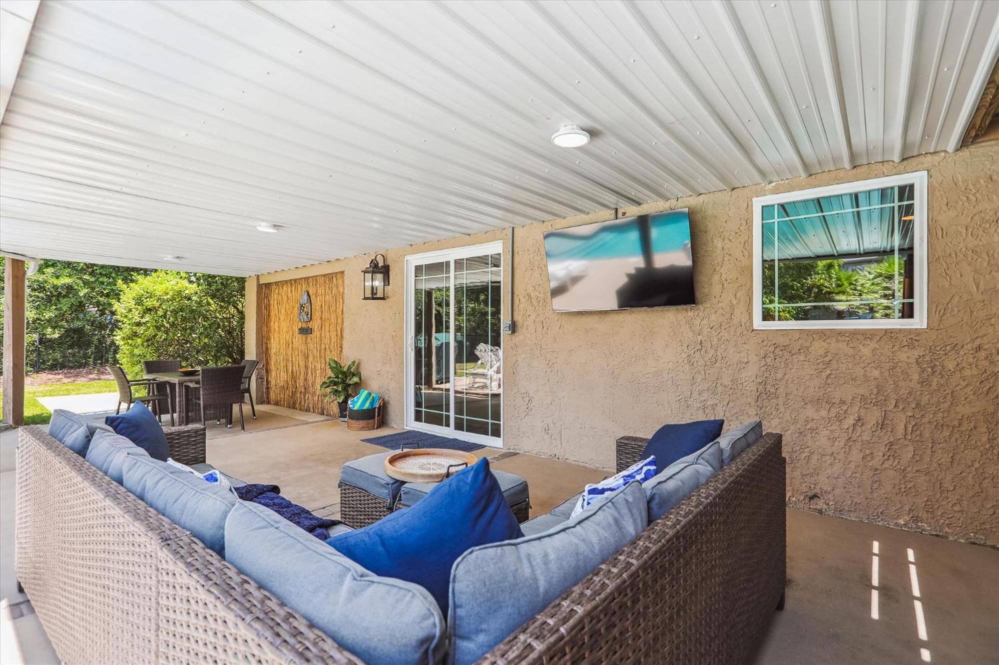 37 Bradley Circle- Private Pool, Short Walk To Beach, Great Location, Free Activities Included Holiday home *